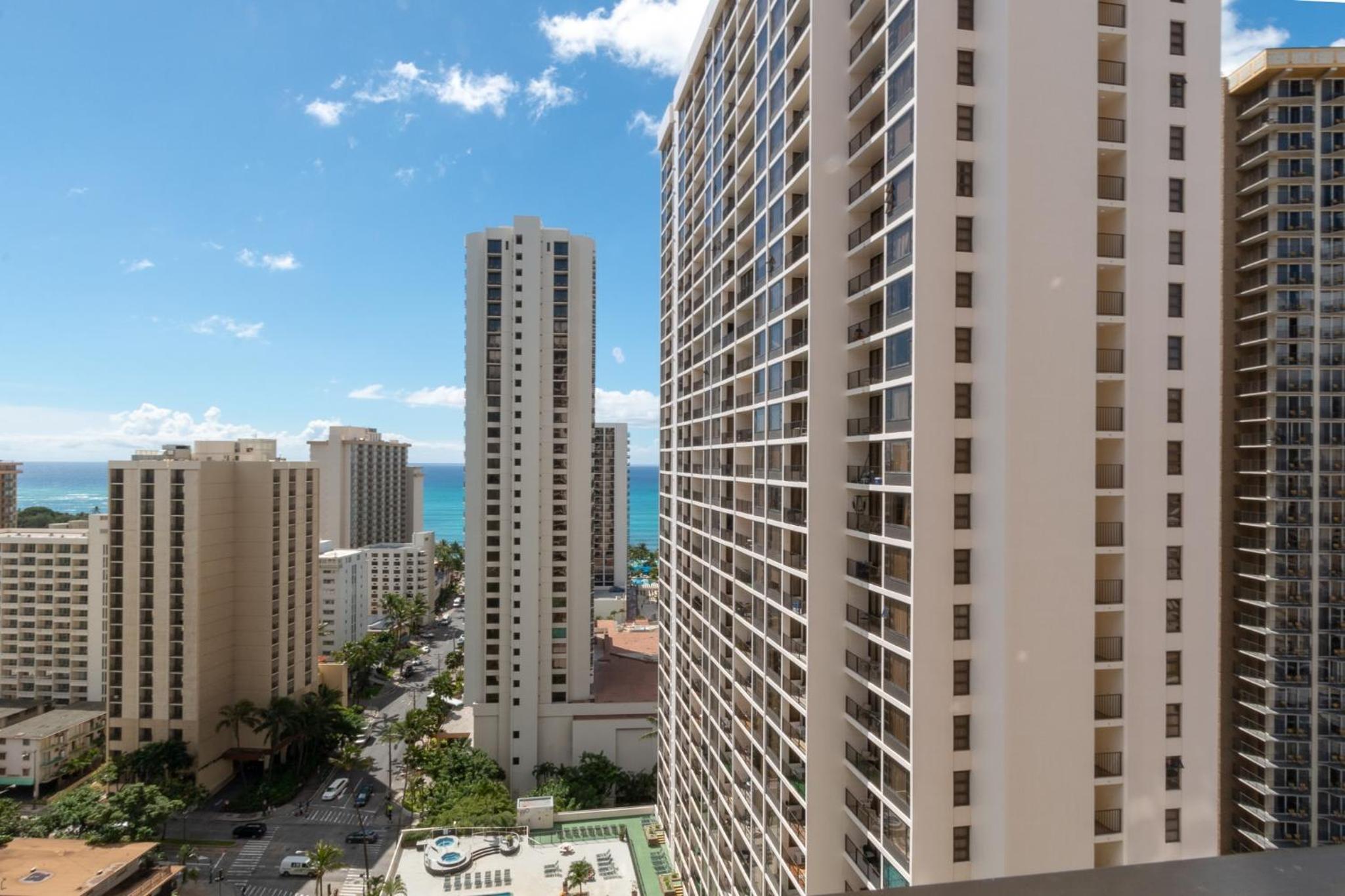 Fully Equipped 23rd Floor Condo at the Waikiki Banyan condo