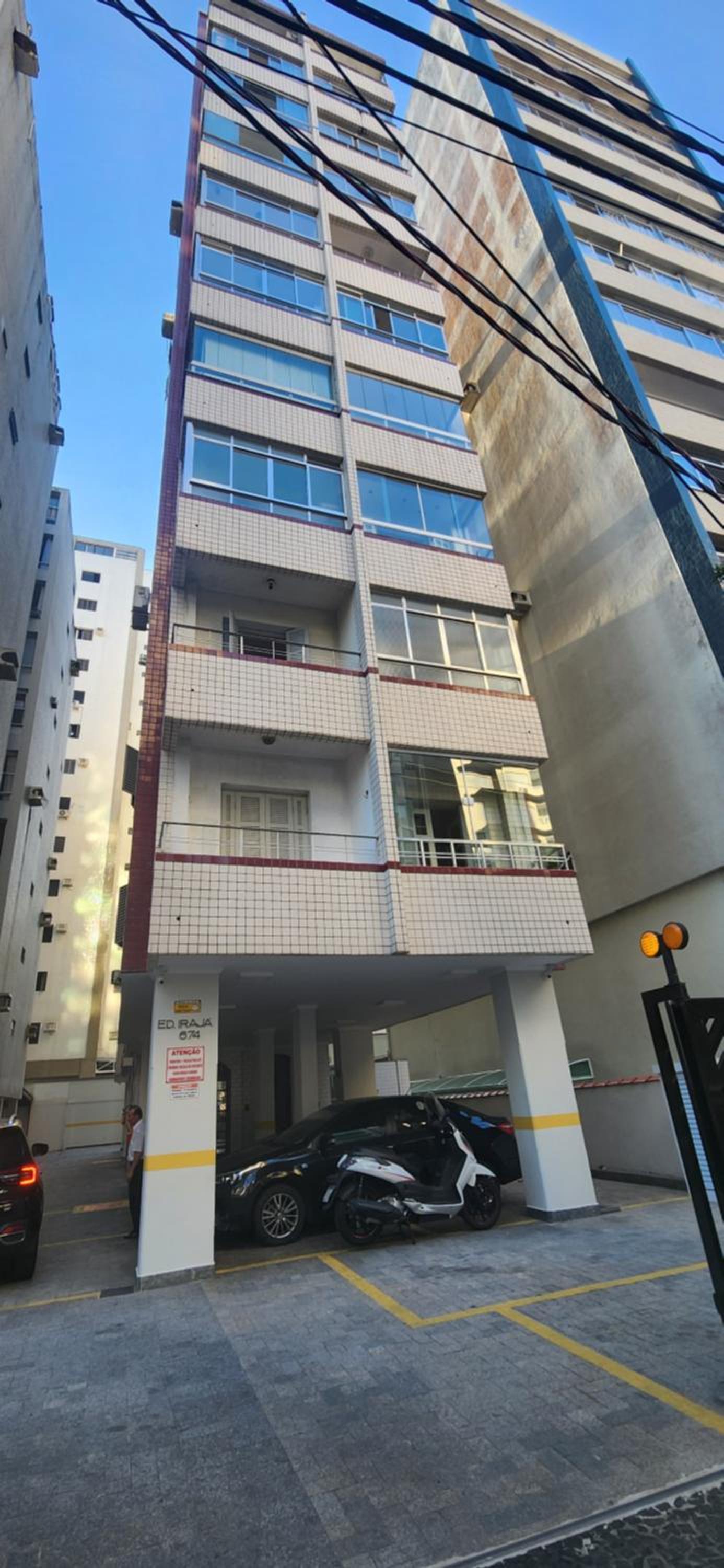 Lindo Apartamento compacto na quadra da praia