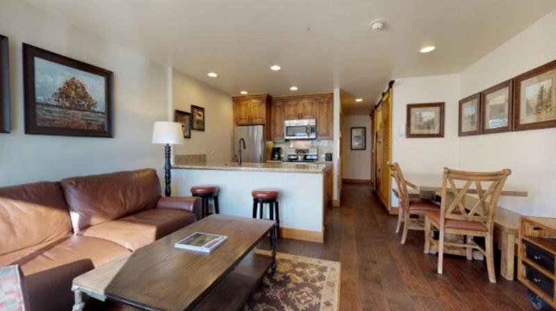 Vail Landmark 1 Bedroom Condo In Lionshead Village view 4