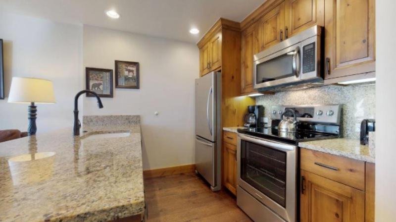 Vail Landmark 1 Bedroom Condo In Lionshead Village view 5