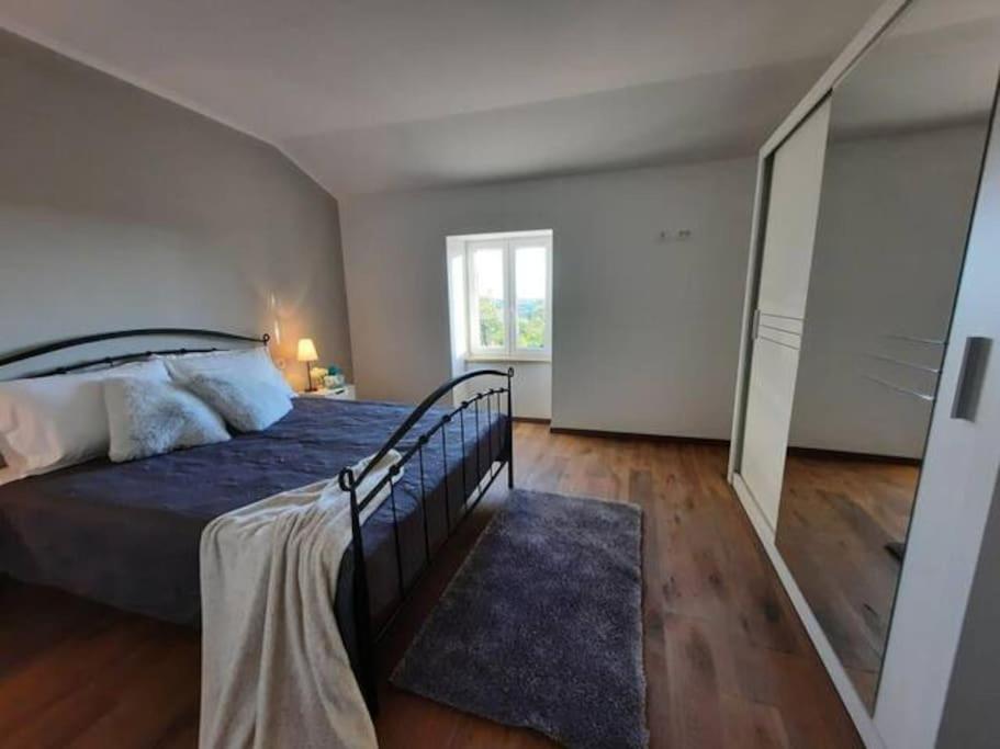 Holiday Home For 8 people, POOL + SEA view