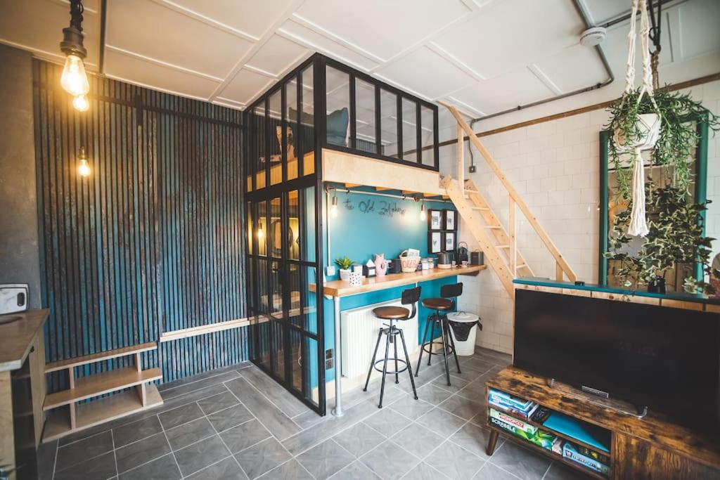 The Old Shop, Studio Hideout, Stoke Fleming