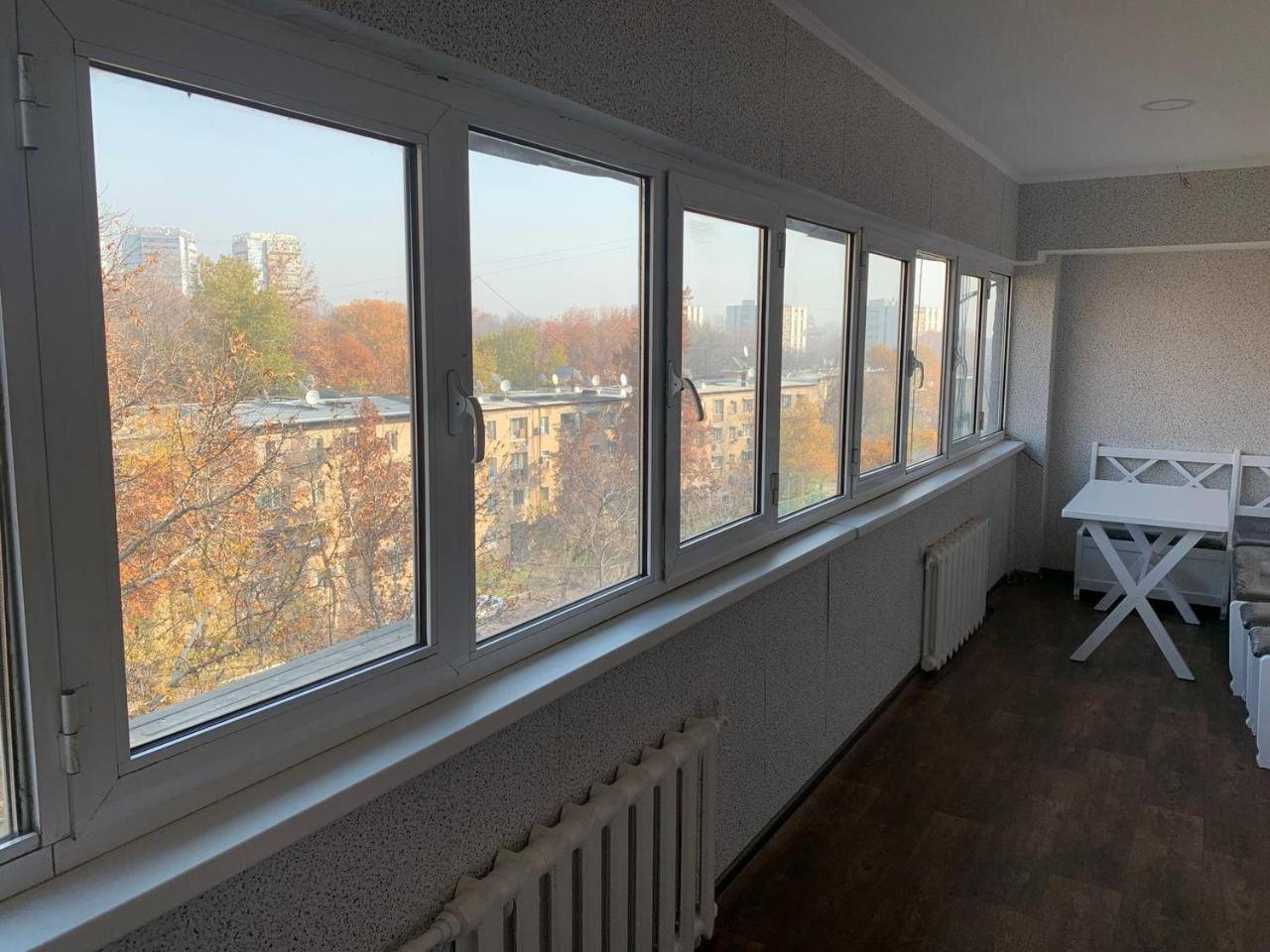 Charming 1-Bed Apartment in Tashkent view 4