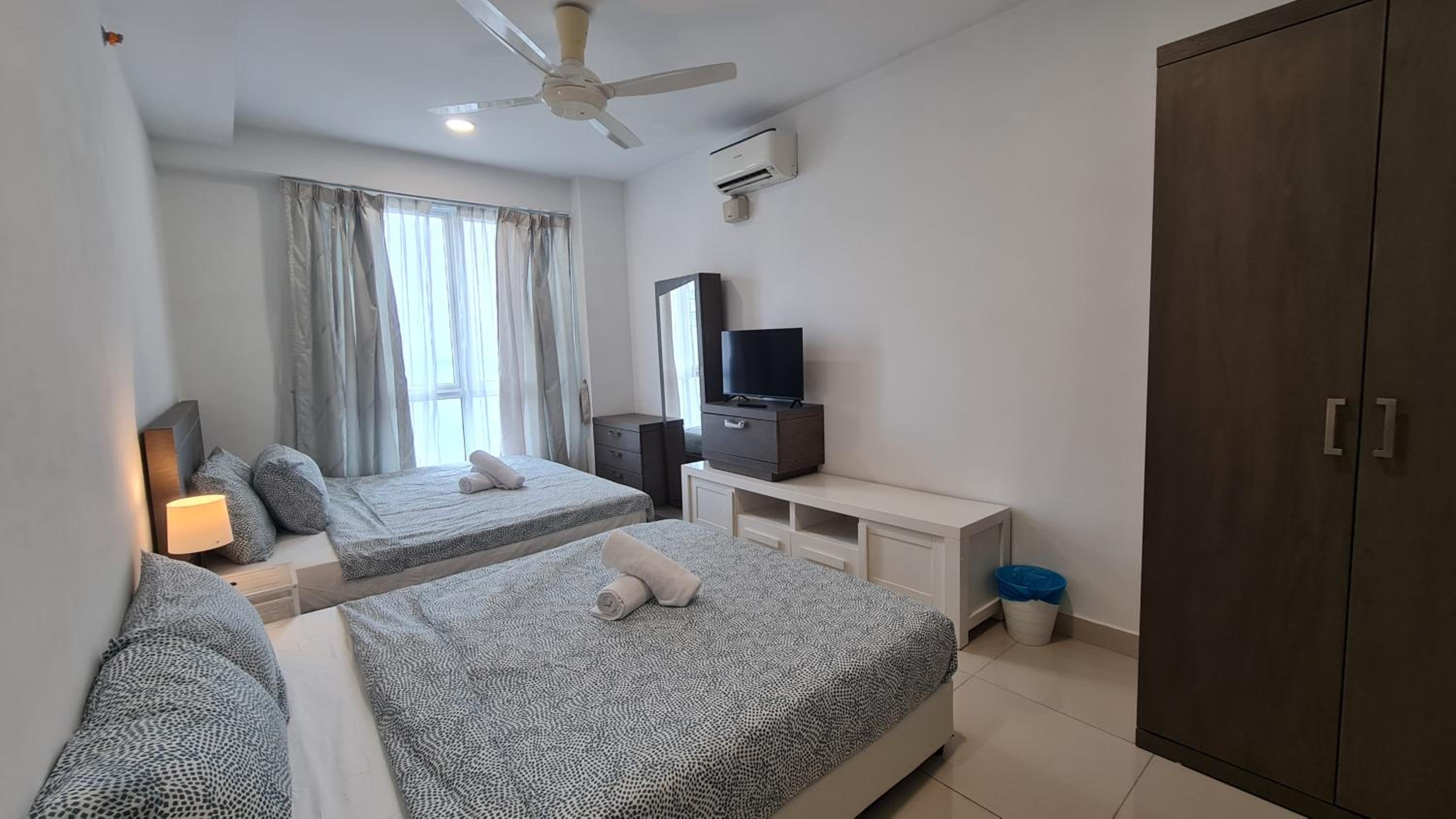 Rooms at Mansion One, Shared Apartment Only photo 5