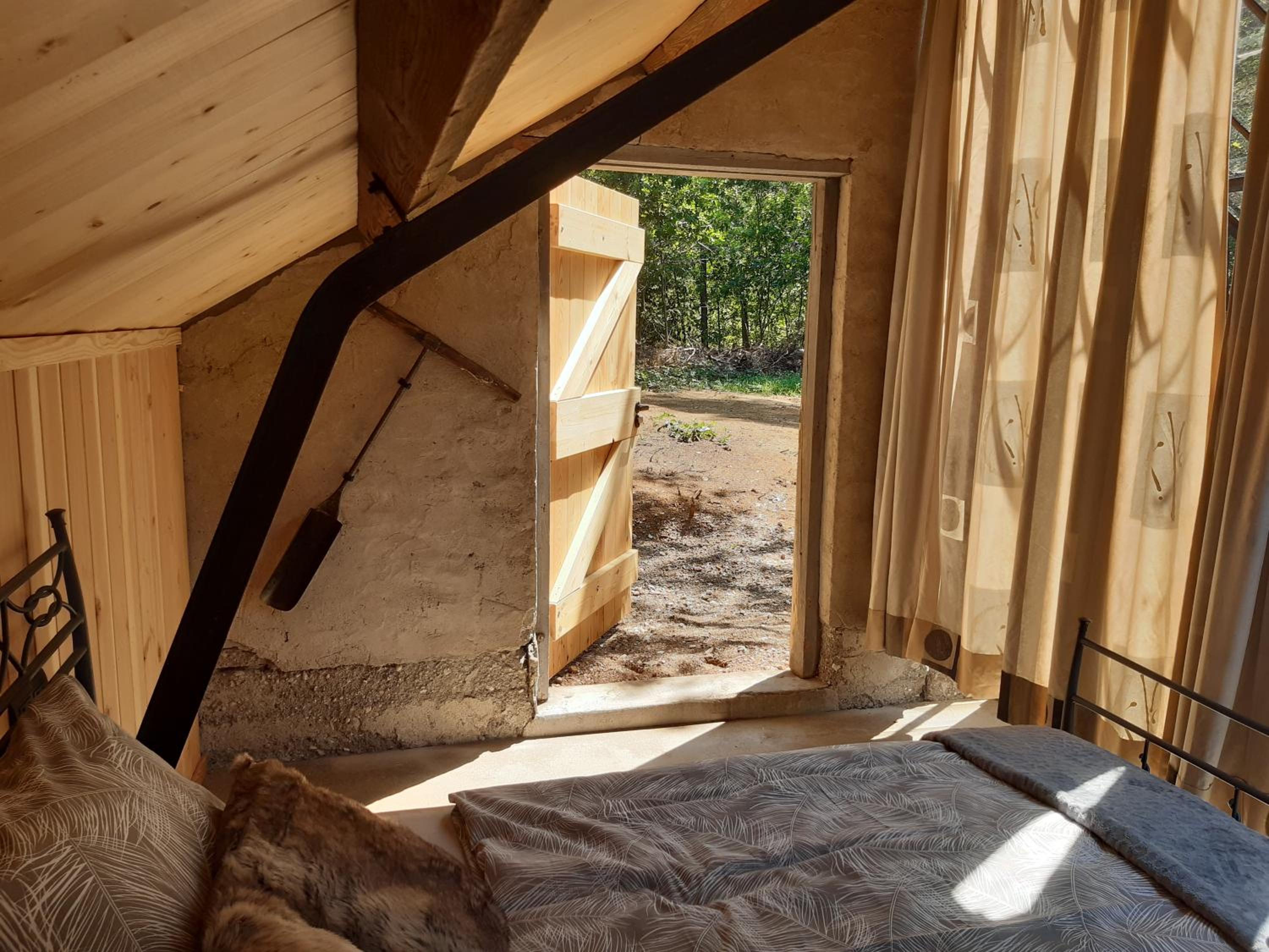 Natuurslaapkamer de zaadeest boskamer view 3