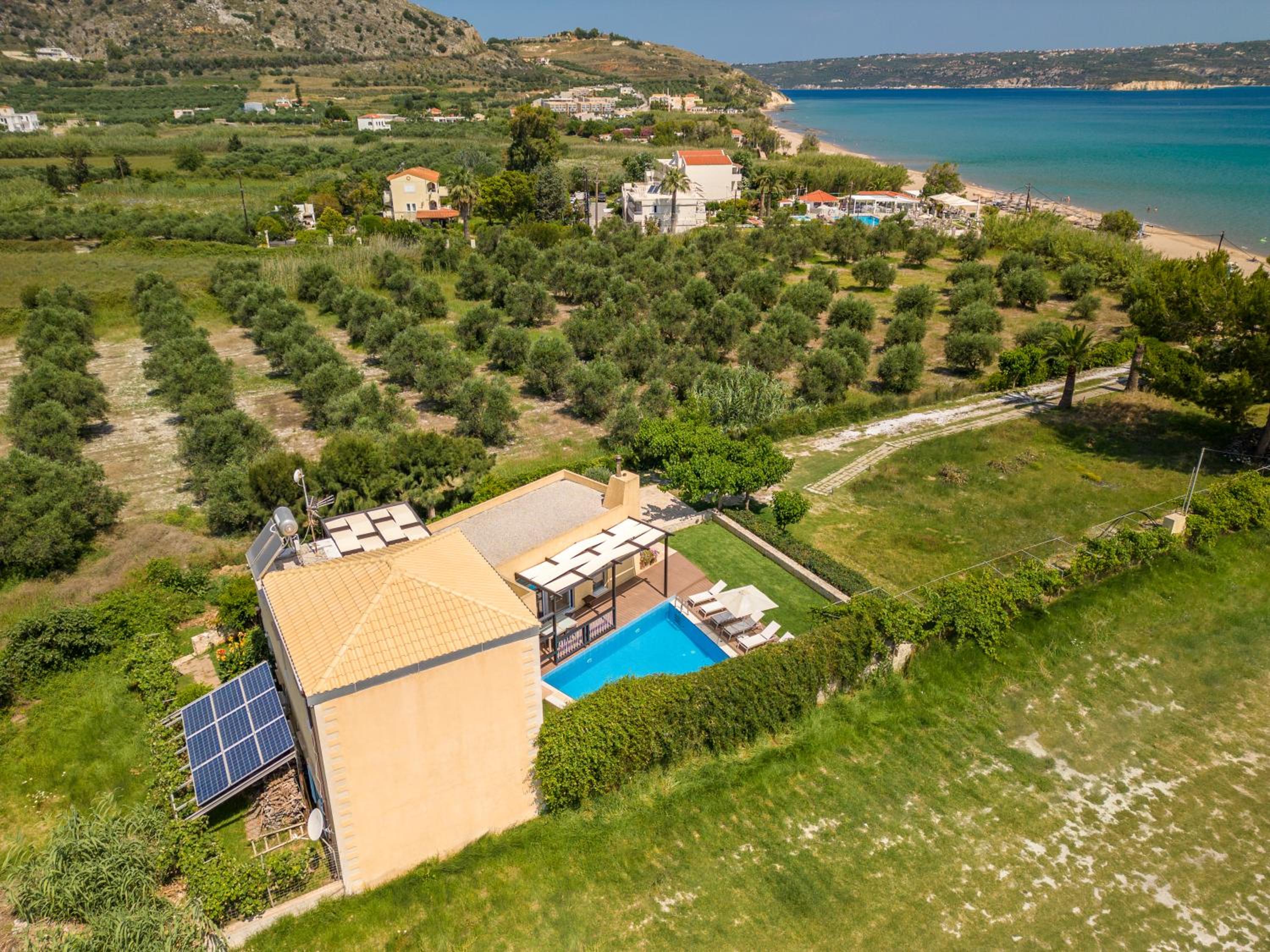 Calma Seaside Villa view 5