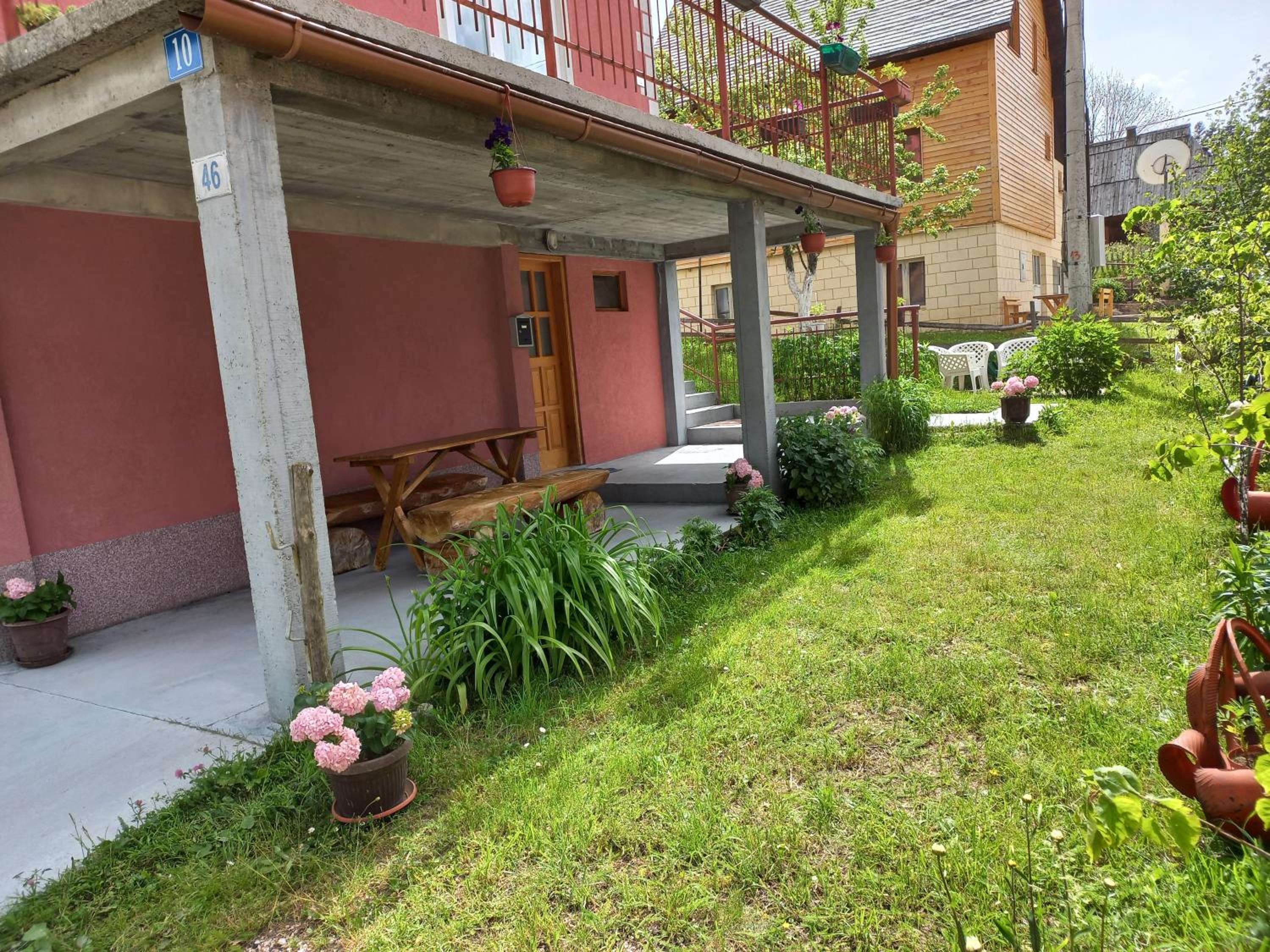 Photo 11