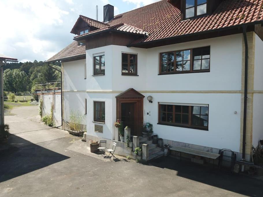 Große Ferienwohnung auf dem Pferdehof Nähe Bamberg, Coburg, Schweinfurt