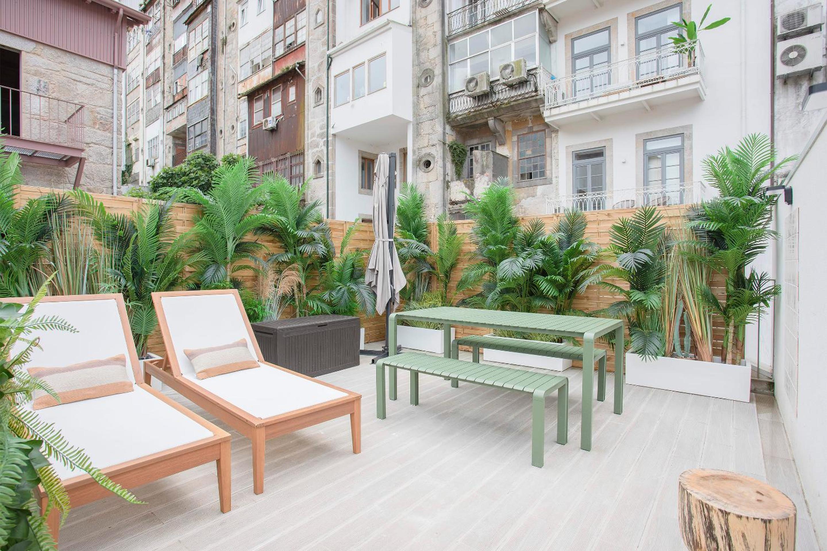 Liiiving in Porto - Soho Urban Retreat
