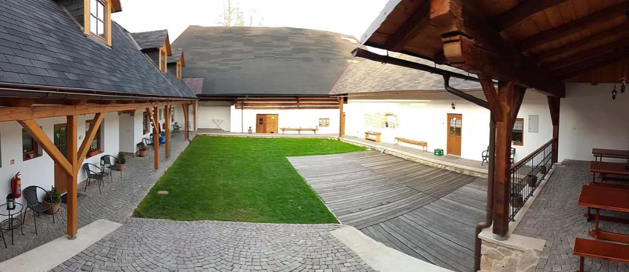 Penzion pod Březinkou