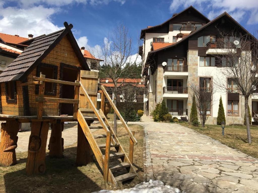 Cozy Rila Park Apartments
