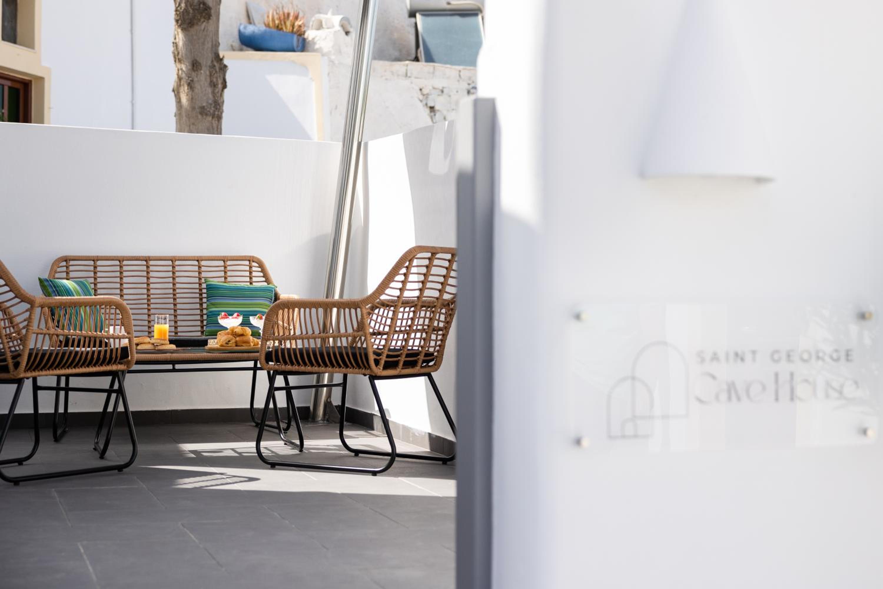 Saint George Cave House photo 4