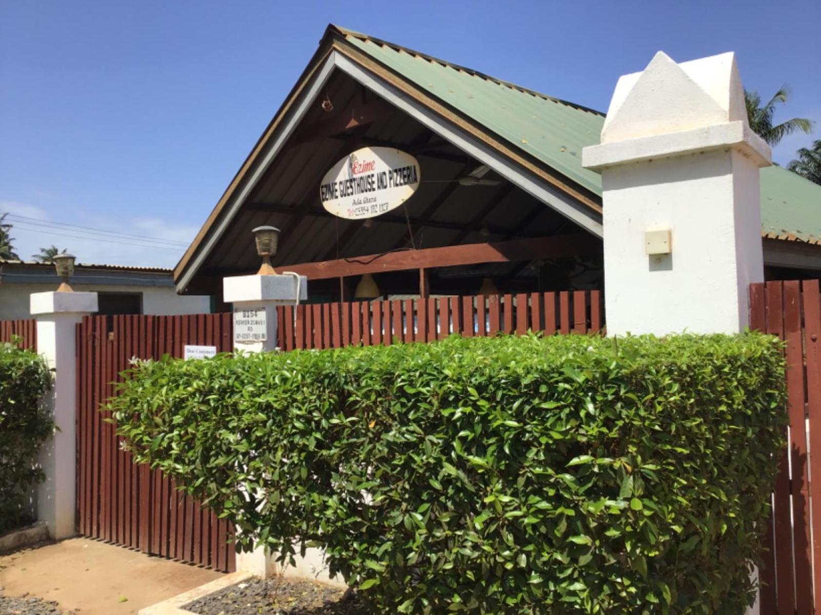 Ezime Guesthouse And Pizzeria