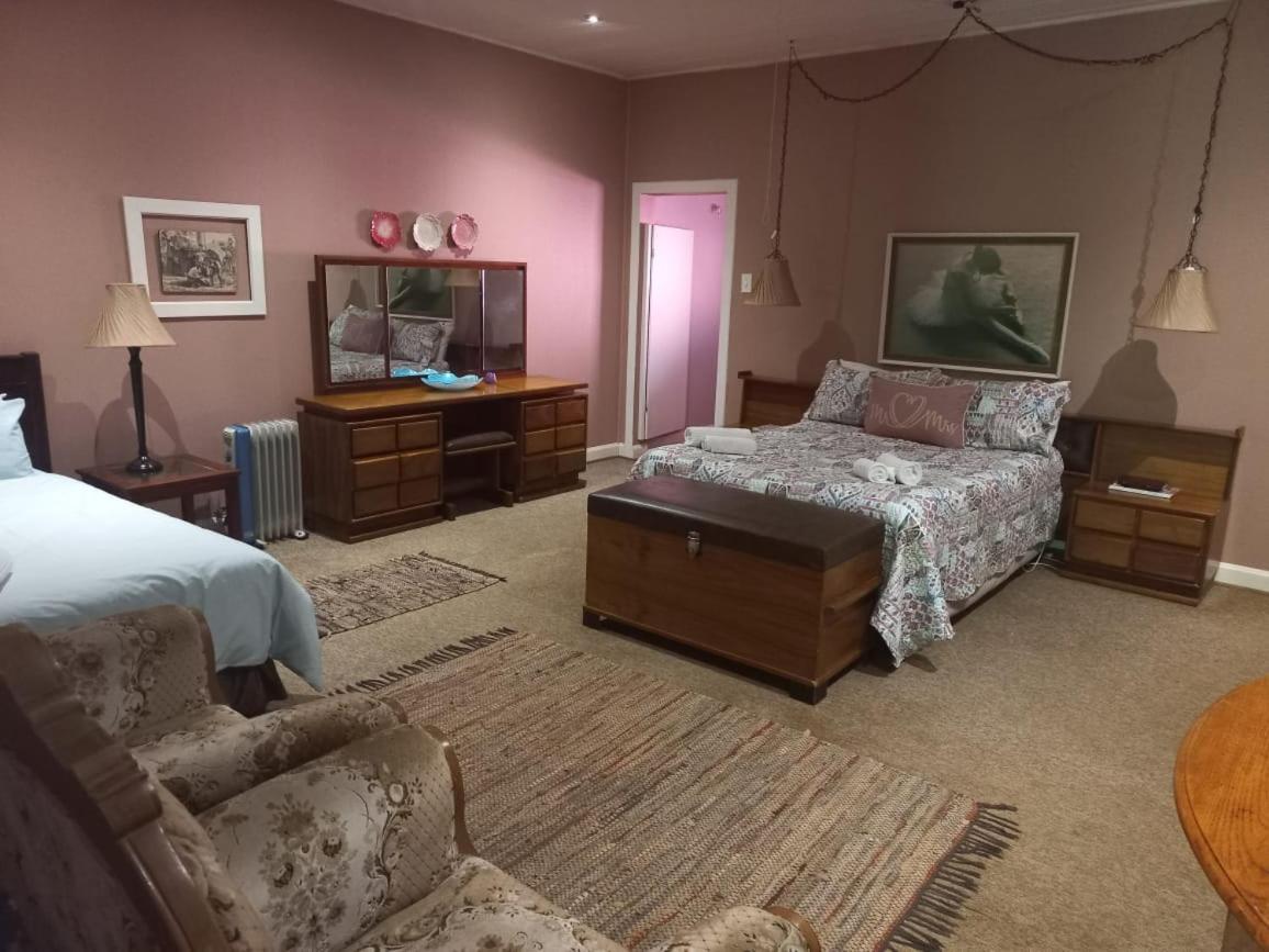 Silver Mist Guest House and Country Inn