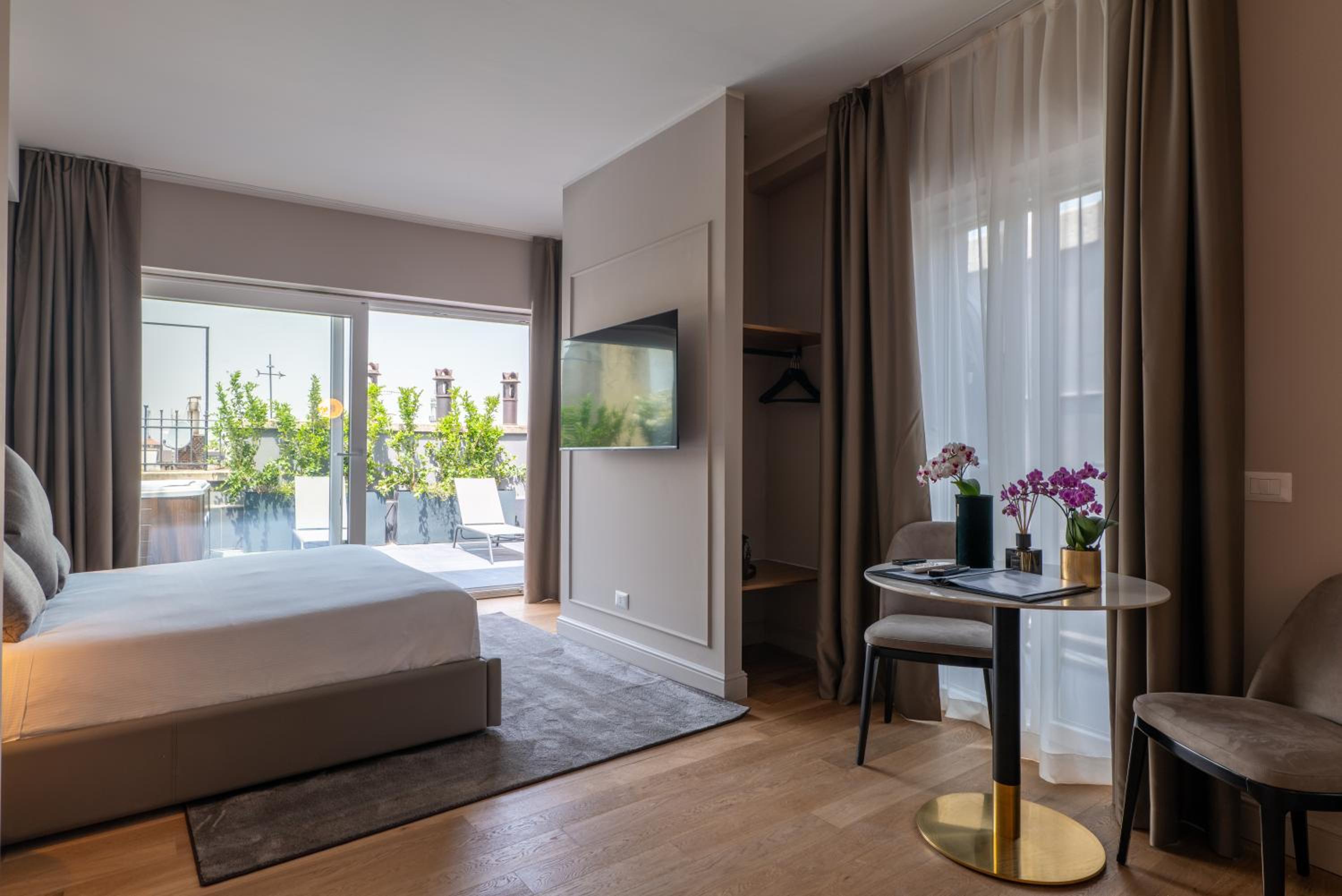 hotel room