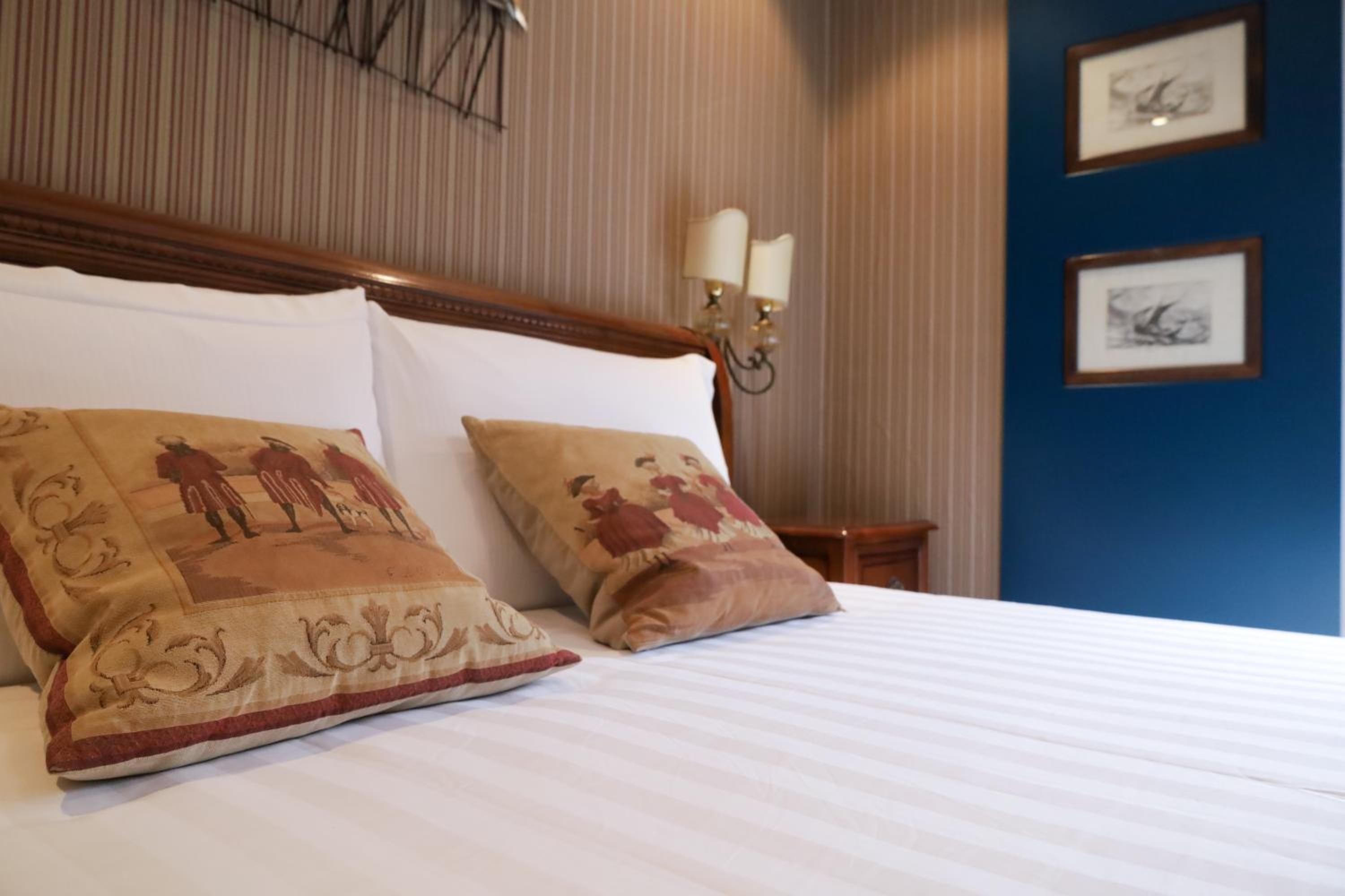 Hermitage Suites
