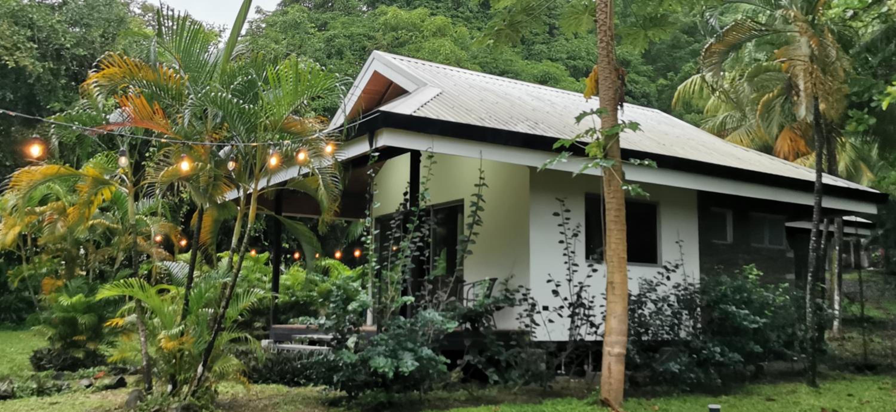 Armadillo Bungalows, walk to the Beach - Santa Teresa view 3