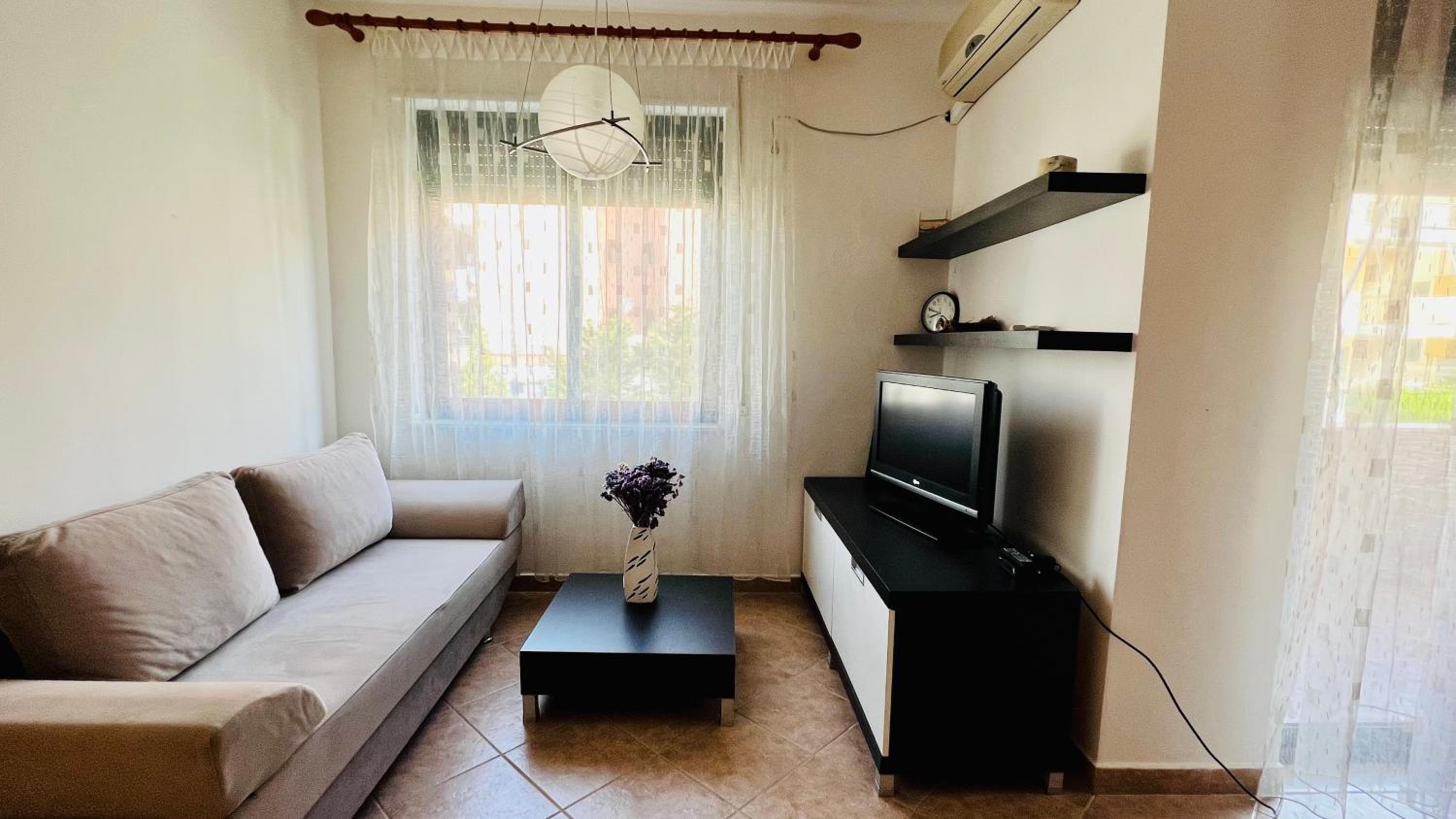 Apartment in front of the beach