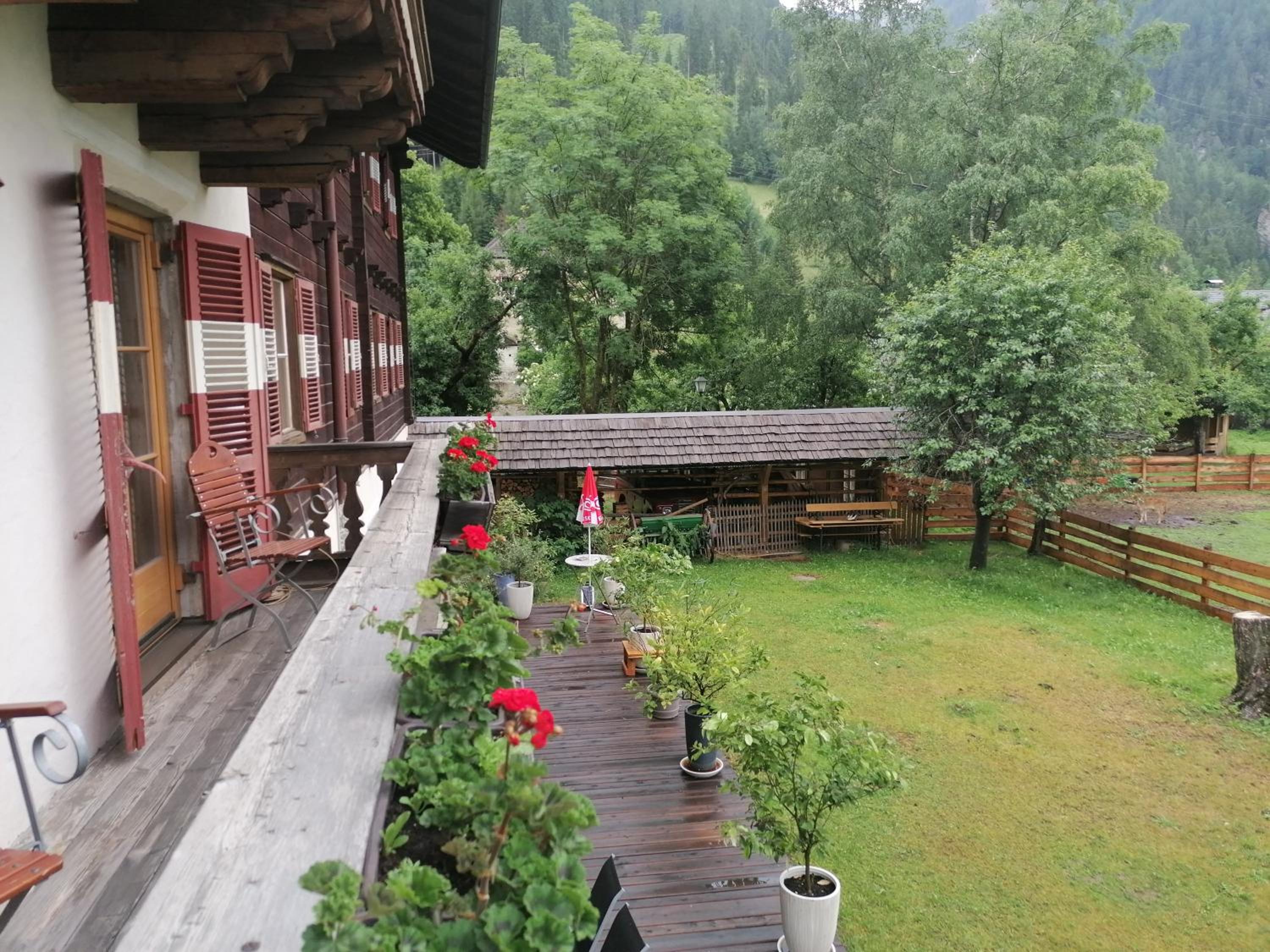 Schlosswirt Chalets & Apartments
