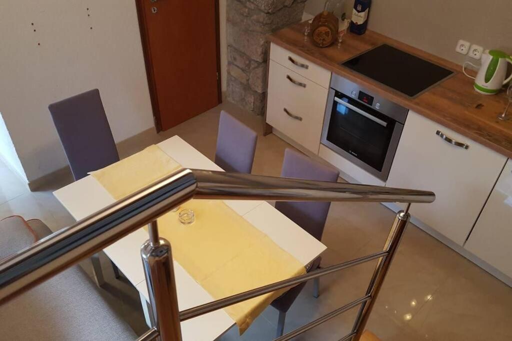 Kamena Kuca Centar view 4