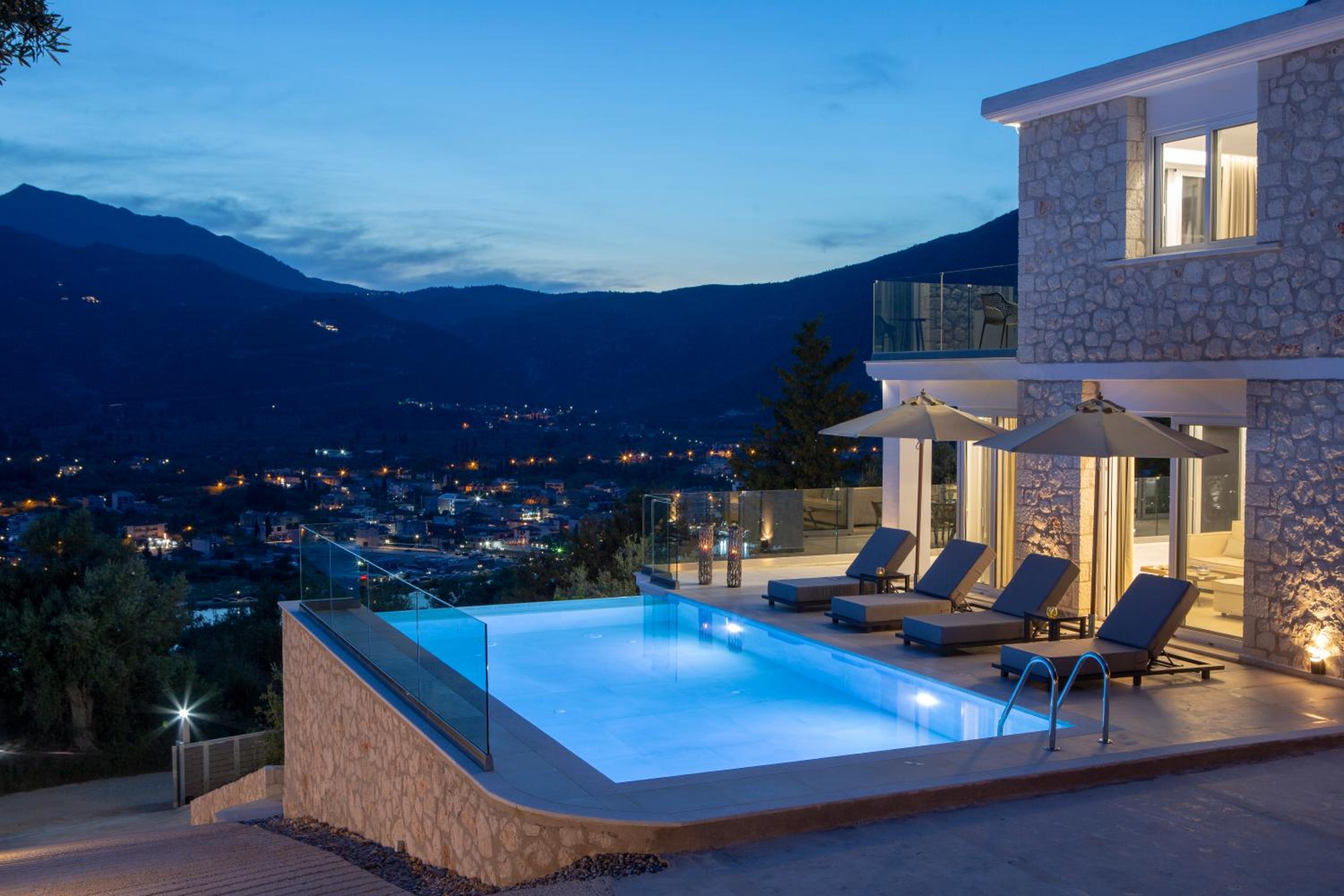 MAJESTIC VILLAS