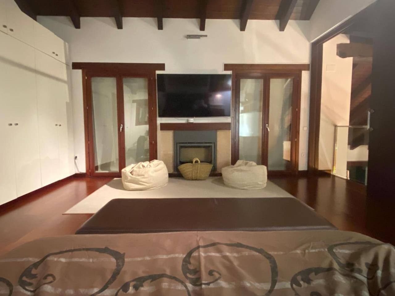 La Traviesa