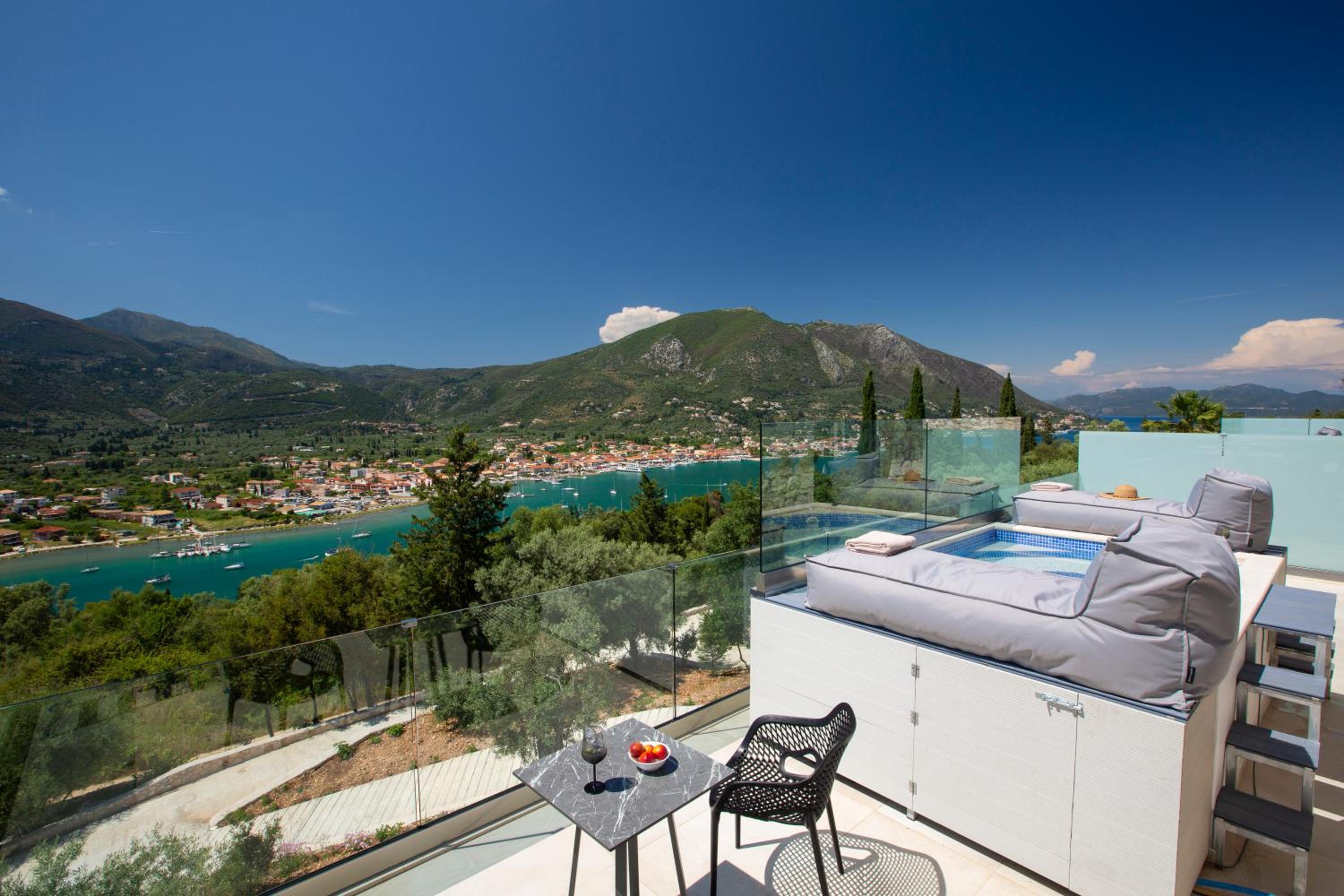 MAJESTIC VILLAS