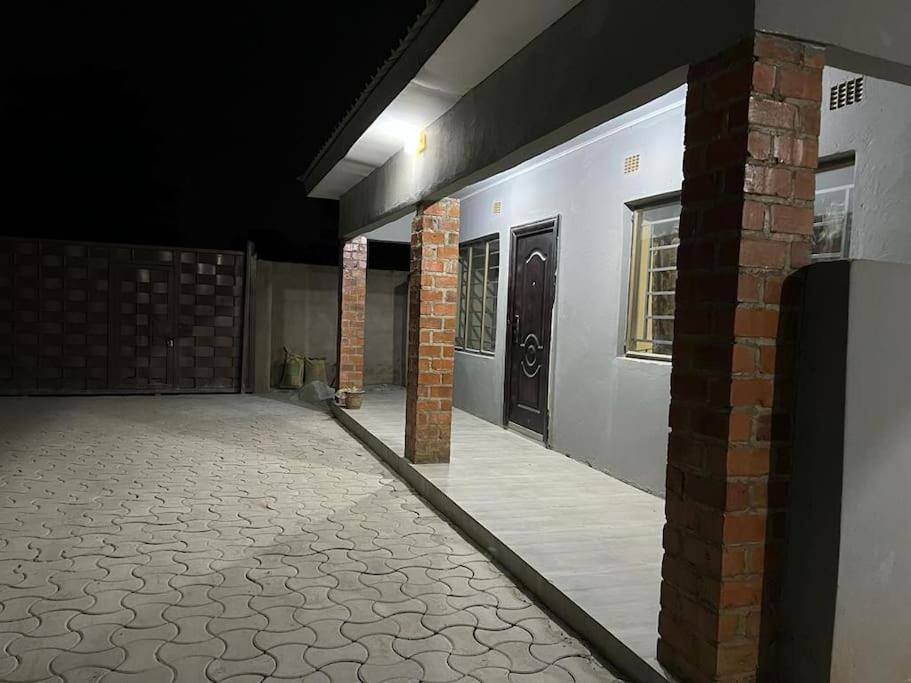 Cosy & neat 1 bedroom apartment in Ibex Hill, Lusaka view 2