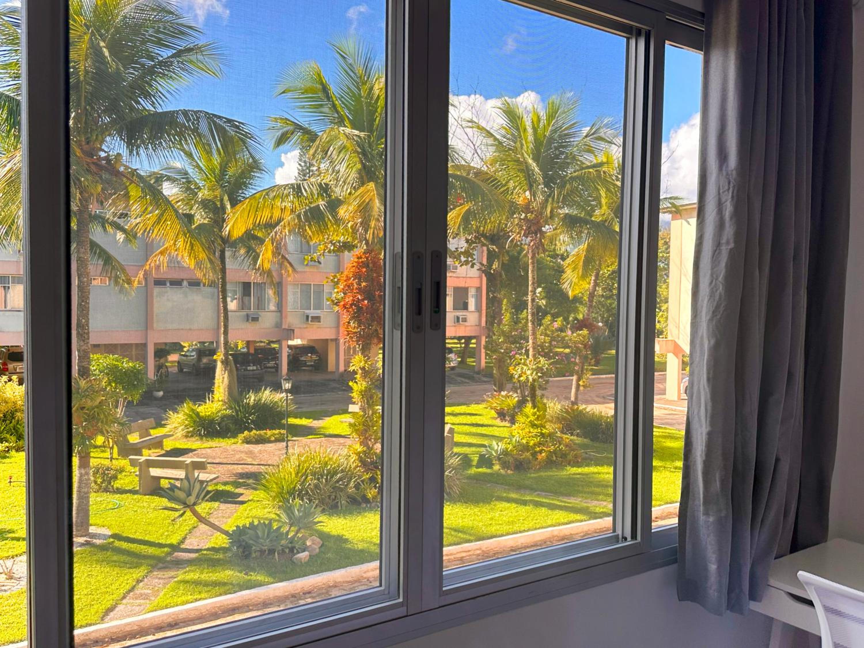Local 102 Apartment