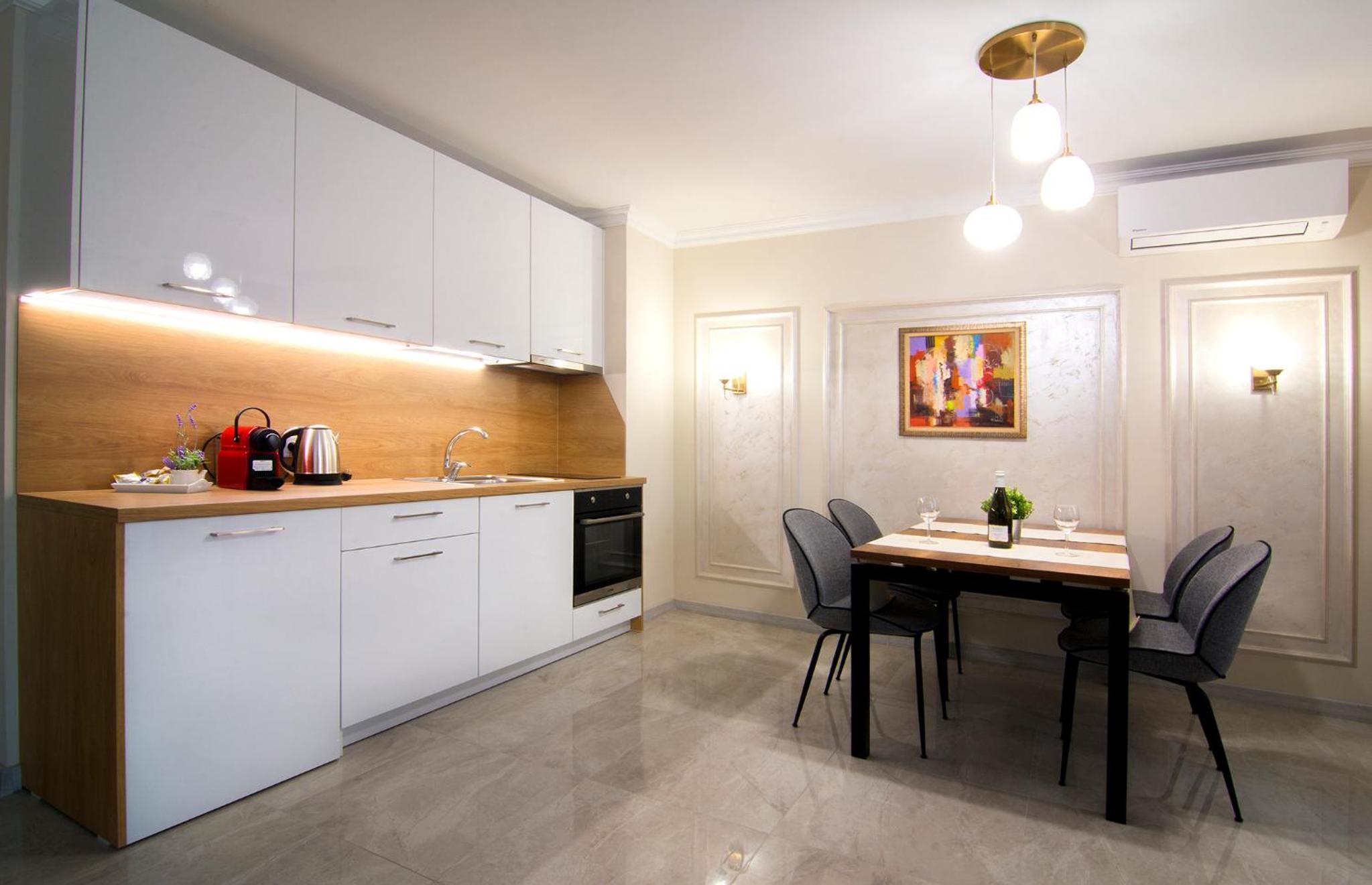 Odrys Apartments