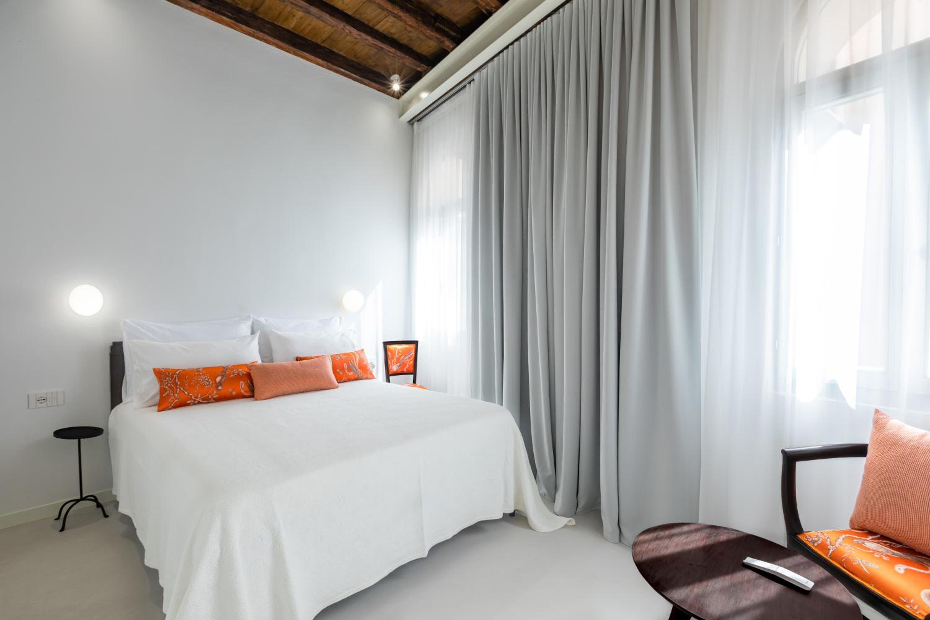 Palazzo Basilisco Luxury Suite