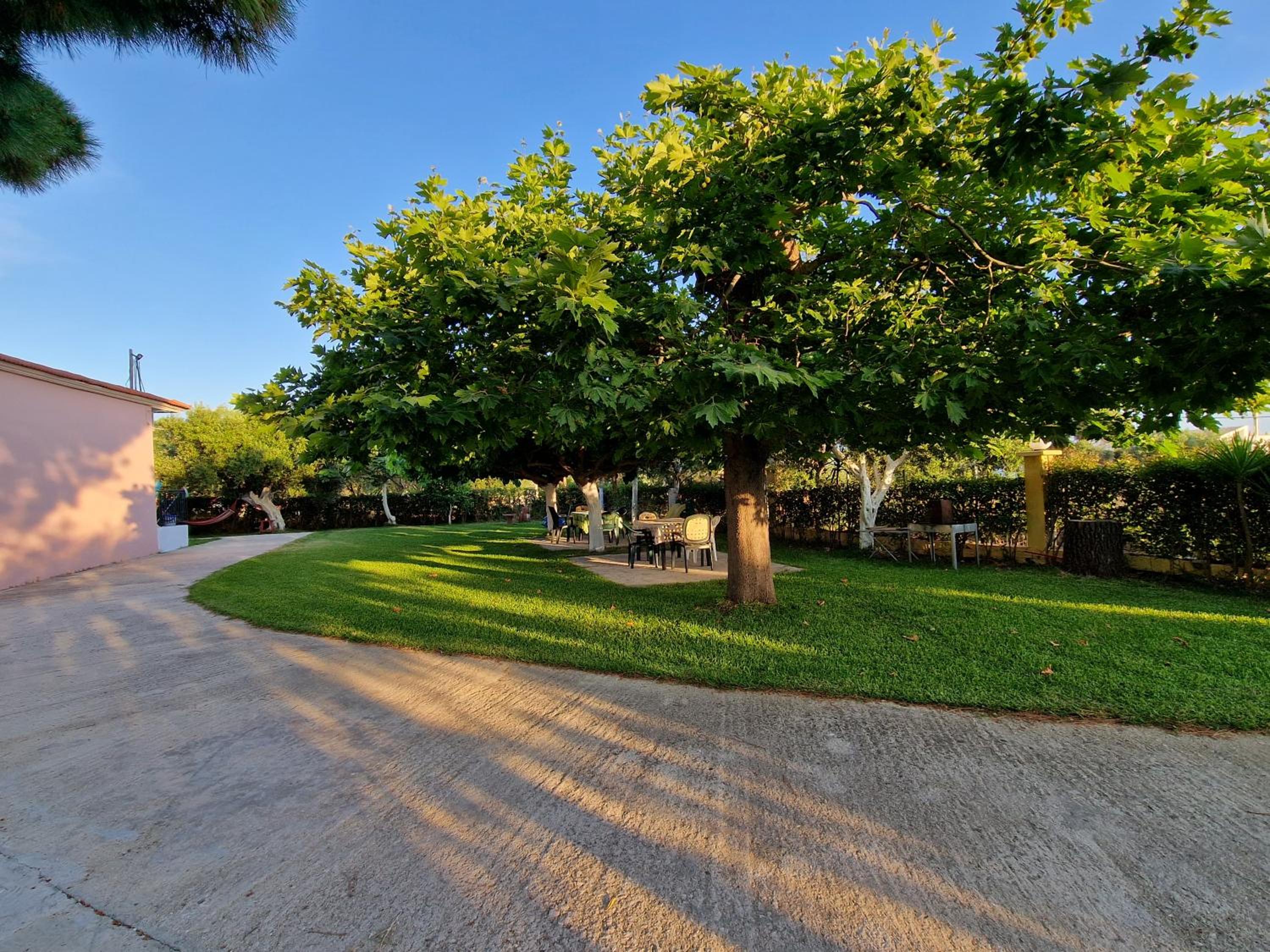 Lemi Apartments
