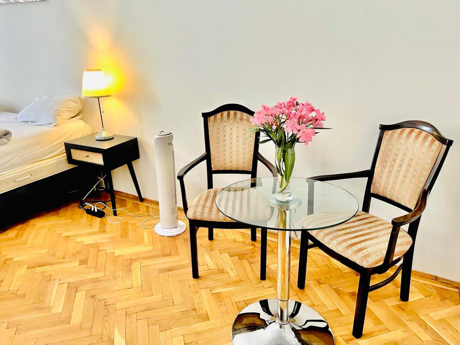 City Rooms