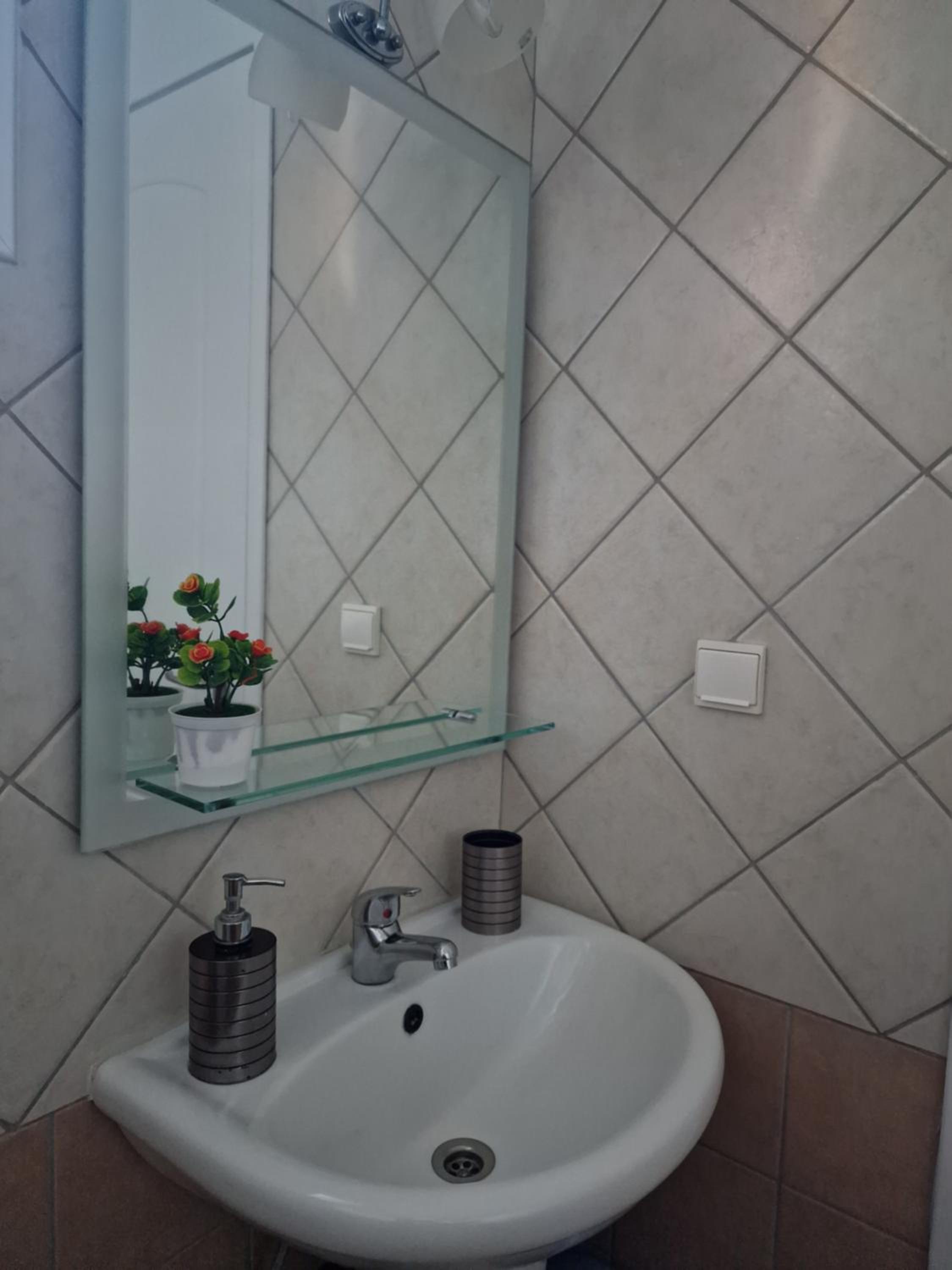 Lemi Apartments