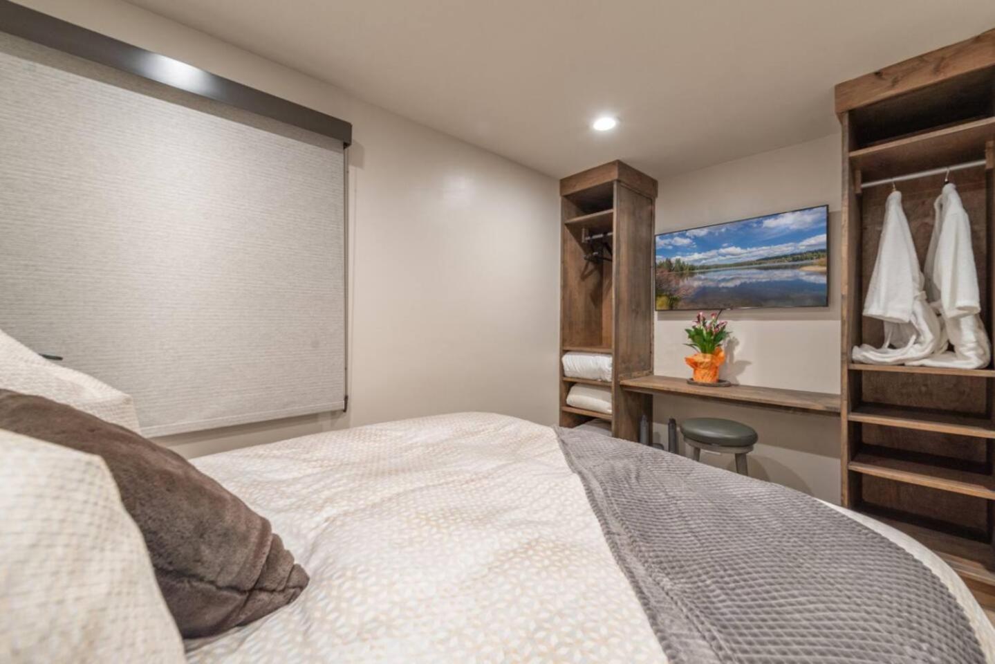 Lake Tahoe Vacations - Northstar Resort True Ski In Ski Out Year-Round Hot Tubs Book on Your Mobile for Promo Price - Property Image 43