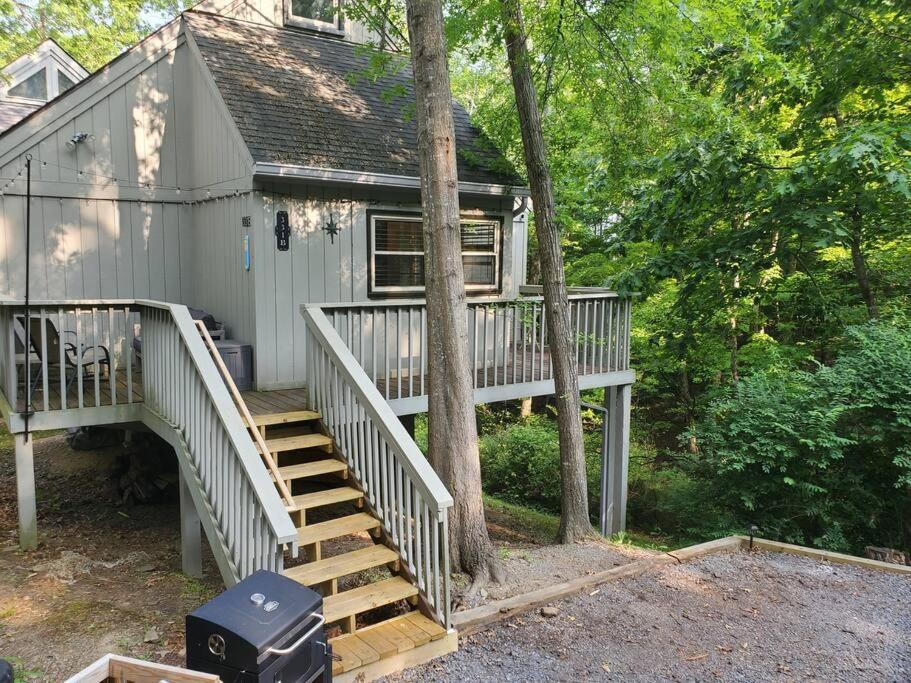 Bigfoot Bungalow - Lake acces & near Bryce Resort view 3