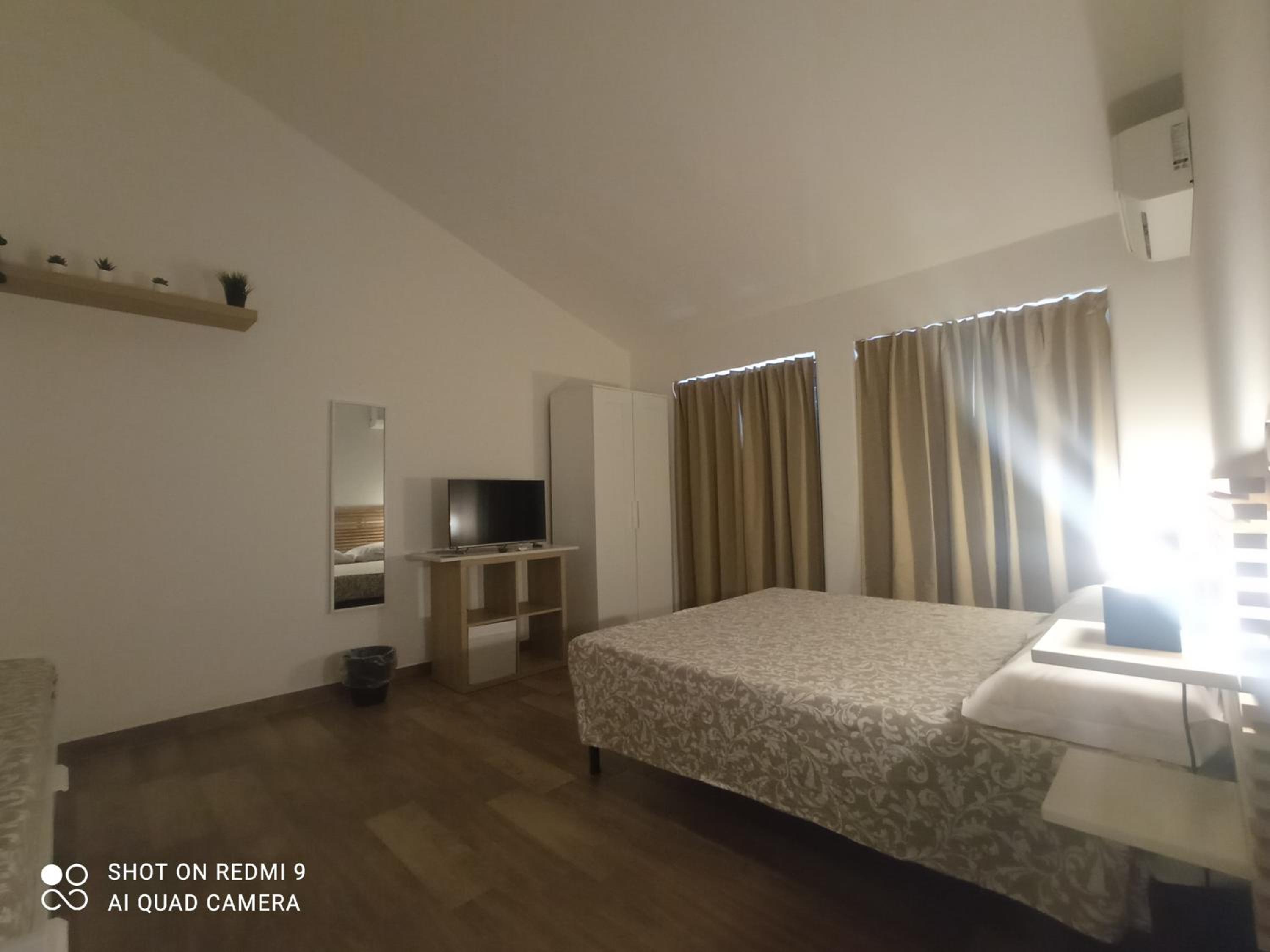 Fontanarossa Airport Sleep and Travel view 5