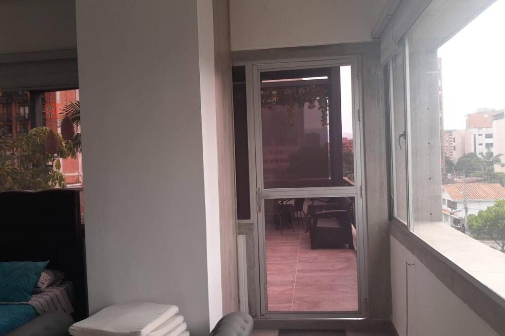 Spectacular studio with terrace, A/C poblado 301