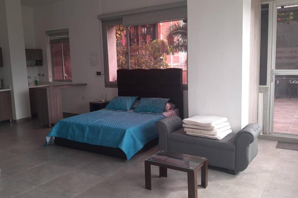 Spectacular studio with terrace, A/C poblado 301