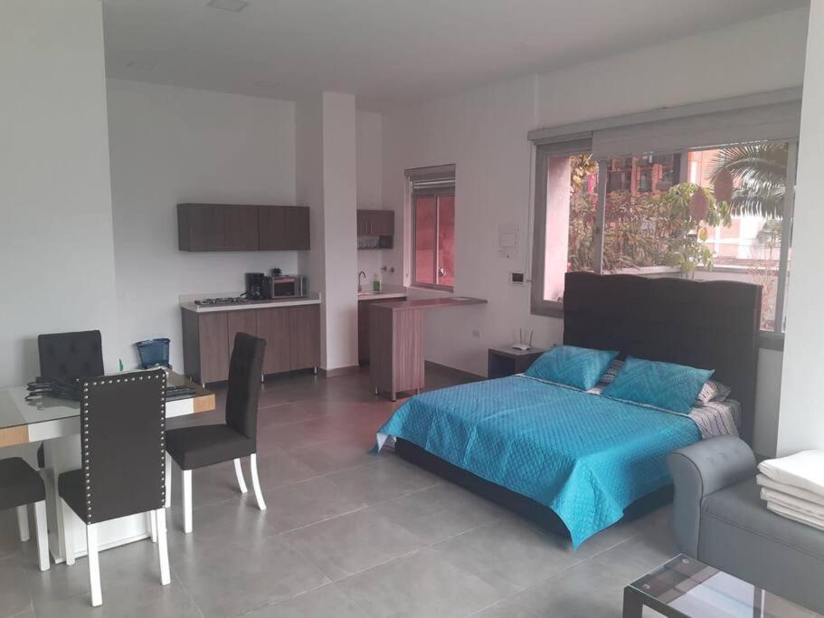 Spectacular studio with terrace, A/C poblado 301