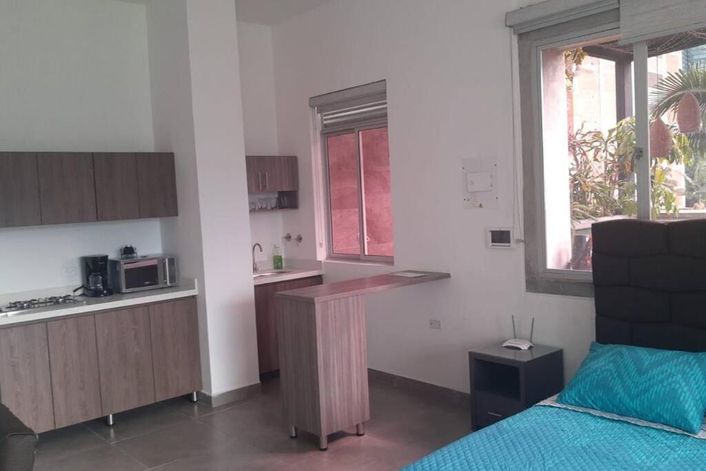 Spectacular studio with terrace, A/C poblado 301