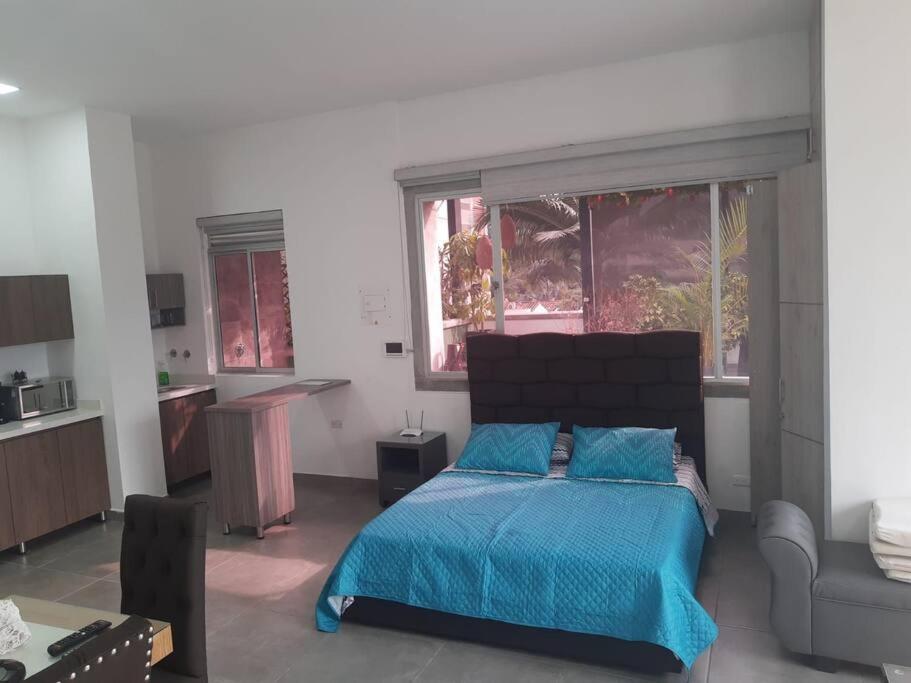 Spectacular studio with terrace, A/C poblado 301