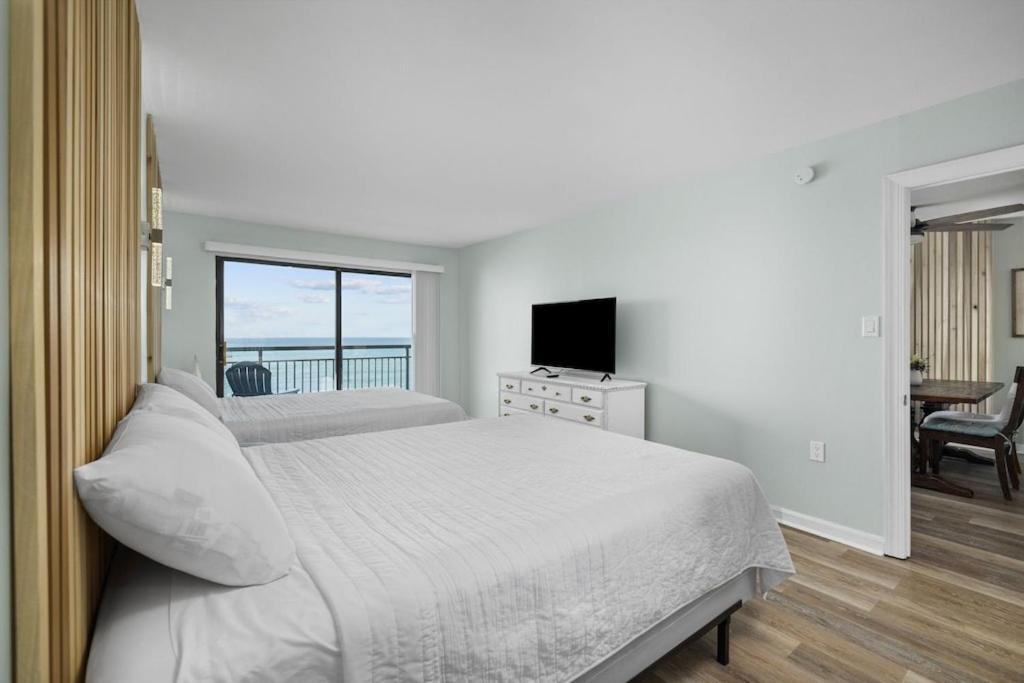 New,Direct Oceanfront at Amazing Bluewater Resort! view 5