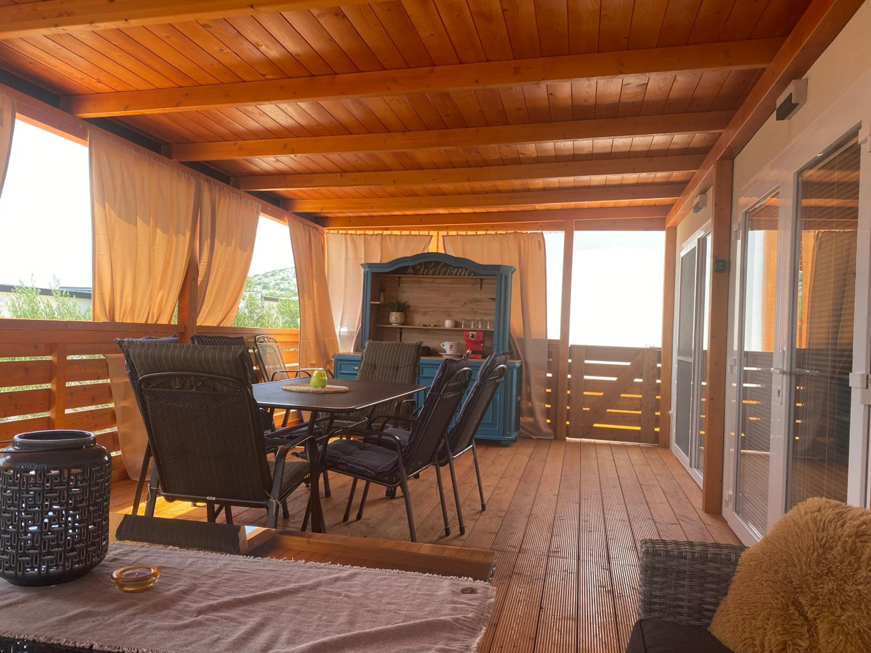 Amore del Mare, seaside family pace, free parking and wifi in Camp Dalmatino view 3