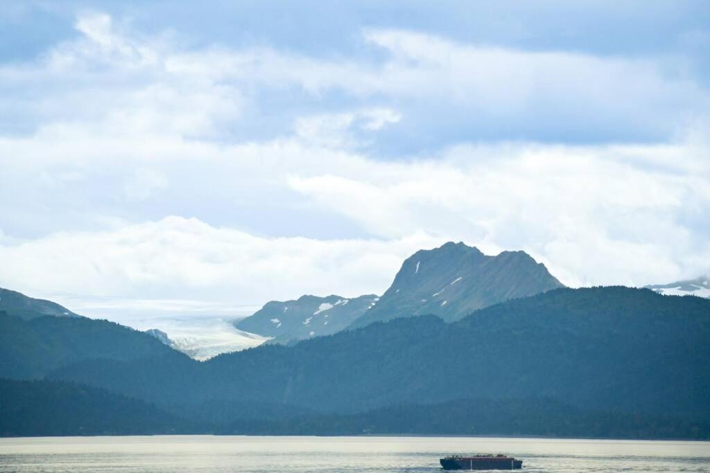 Homer Vacations - Halibut Hideaway at Kachemak Bay Kabins - Property Image 23
