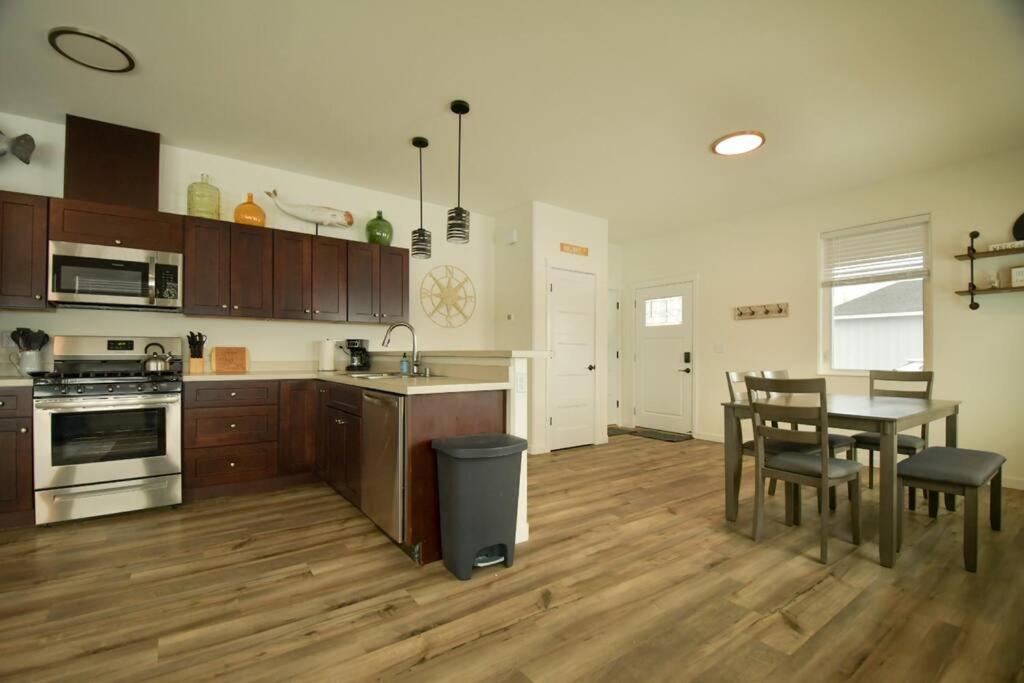 Homer Vacations - Halibut Hideaway at Kachemak Bay Kabins - Property Image 33