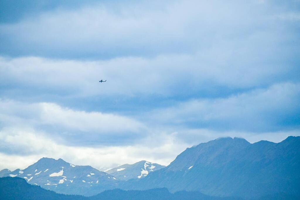 Homer Vacations - Halibut Hideaway at Kachemak Bay Kabins - Property Image 4
