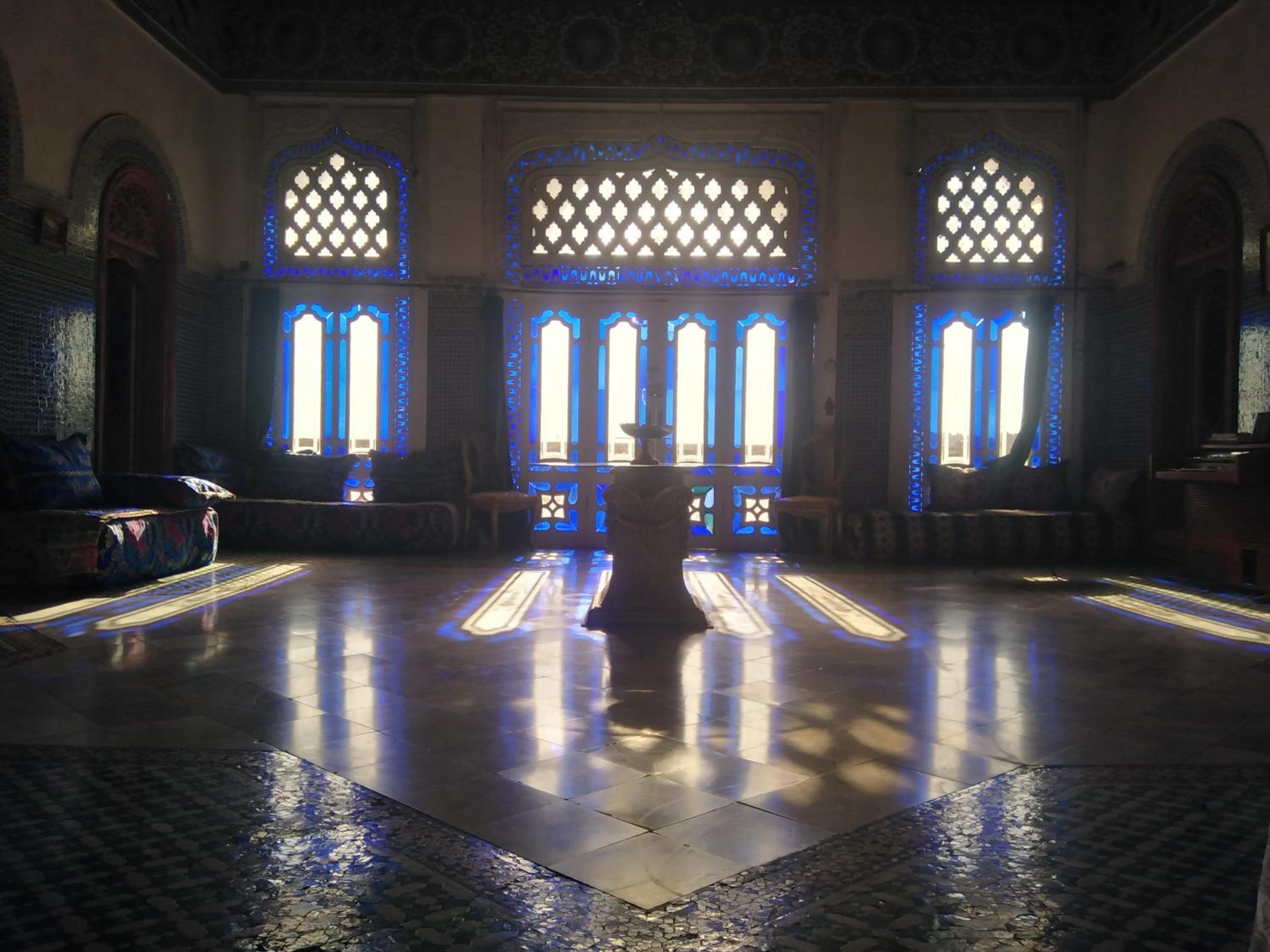 suite in a XVIIIe palace