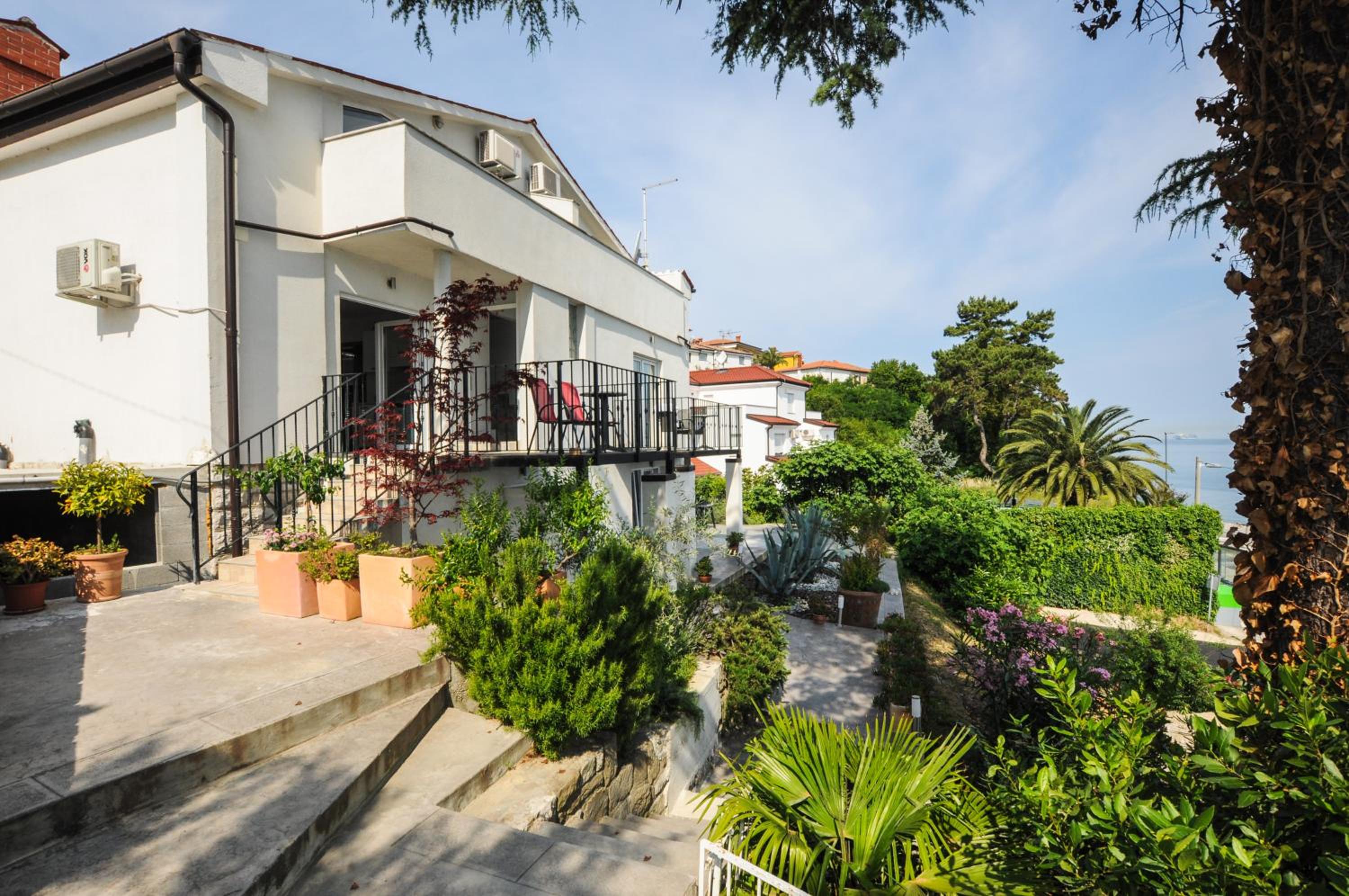 Bellevue Molet apartments Koper view 3