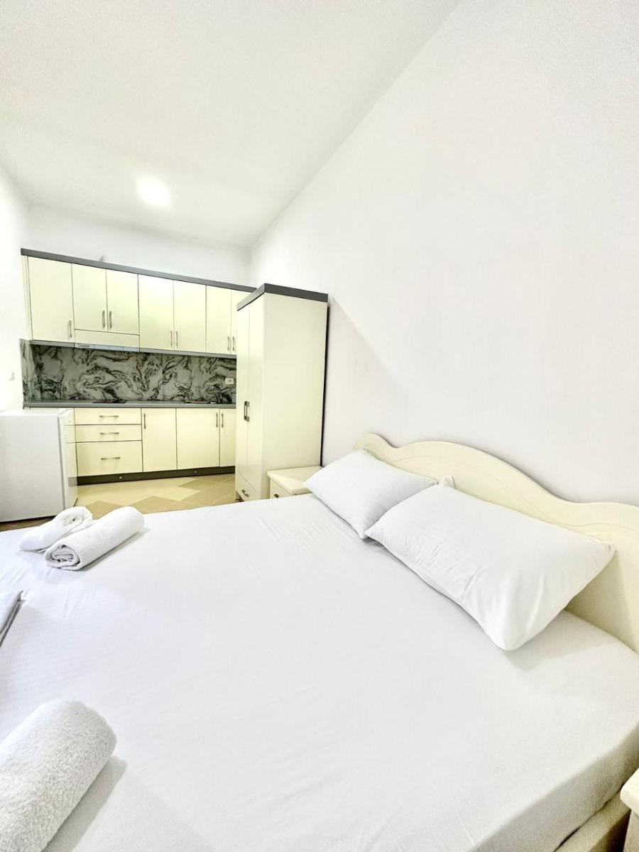 Amar Apartments